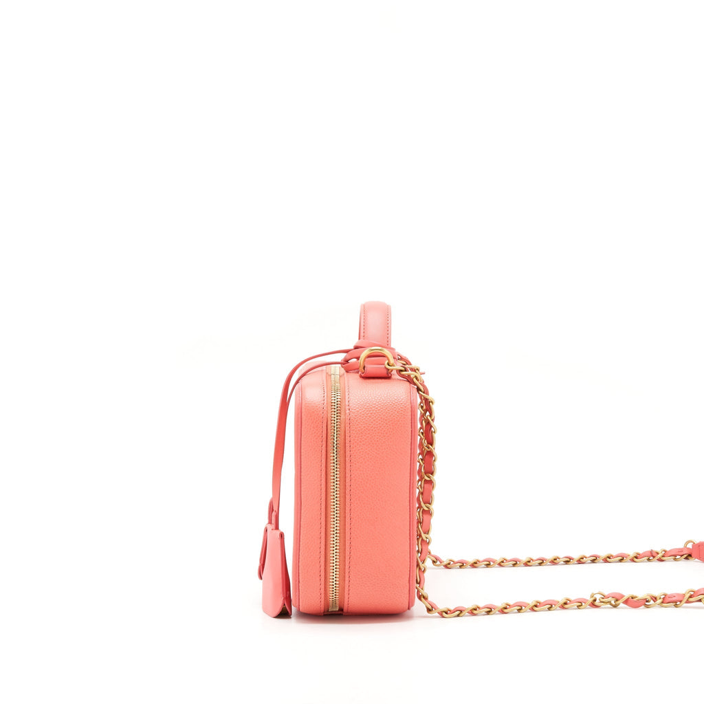 chanel-vanity-case-mediumcaviar-pink-ruthenium-ghw