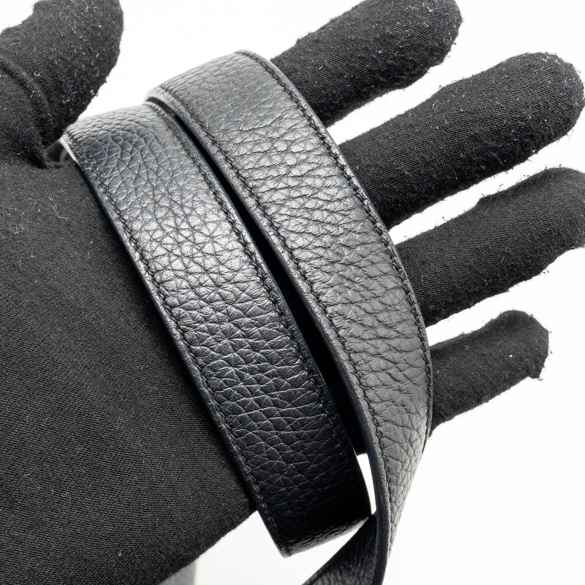 hermes-mini-lindy-clemence-black-shw-stamo-u