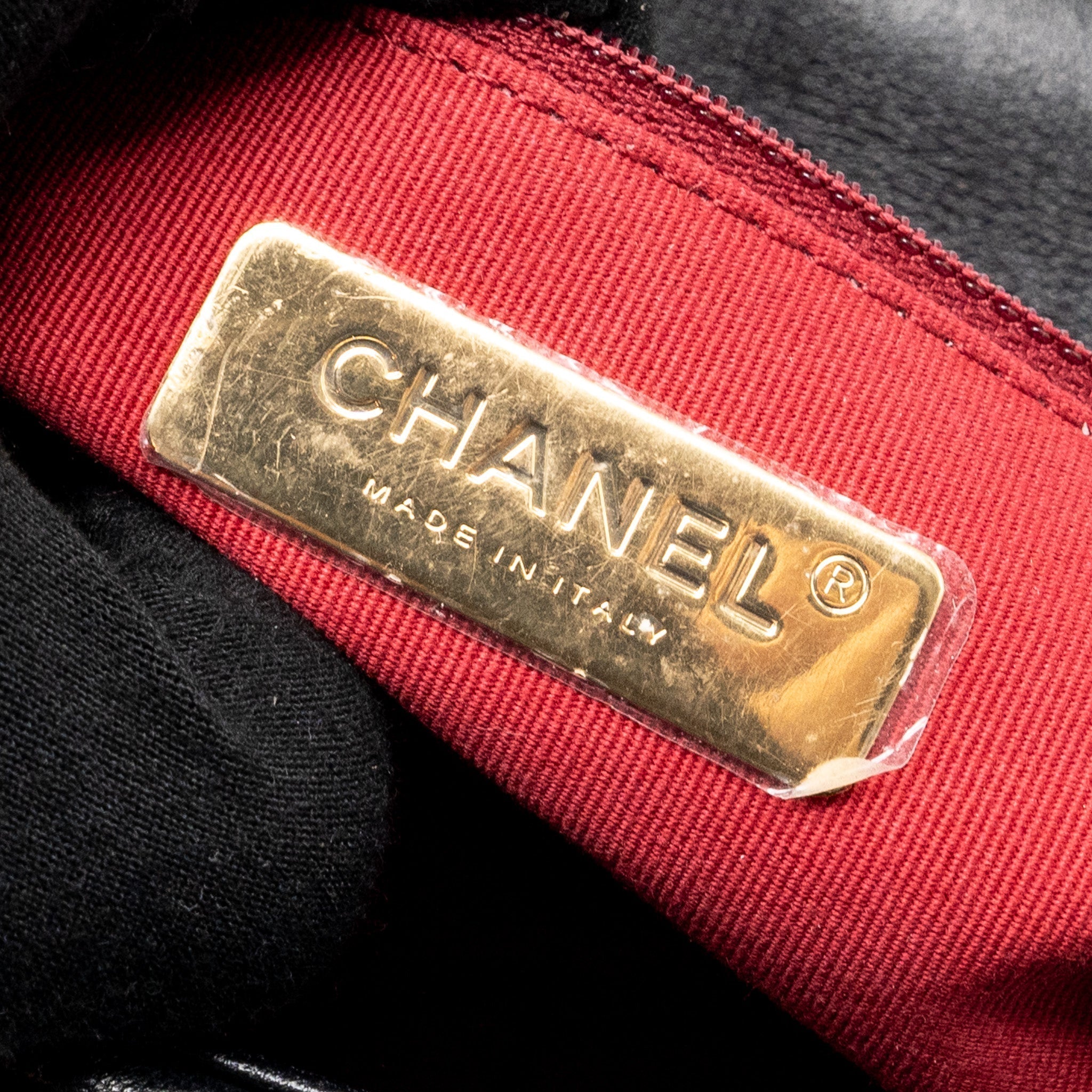 chanel-small-19-bag-lambskin-black-multicolour-hardware-microchip-4