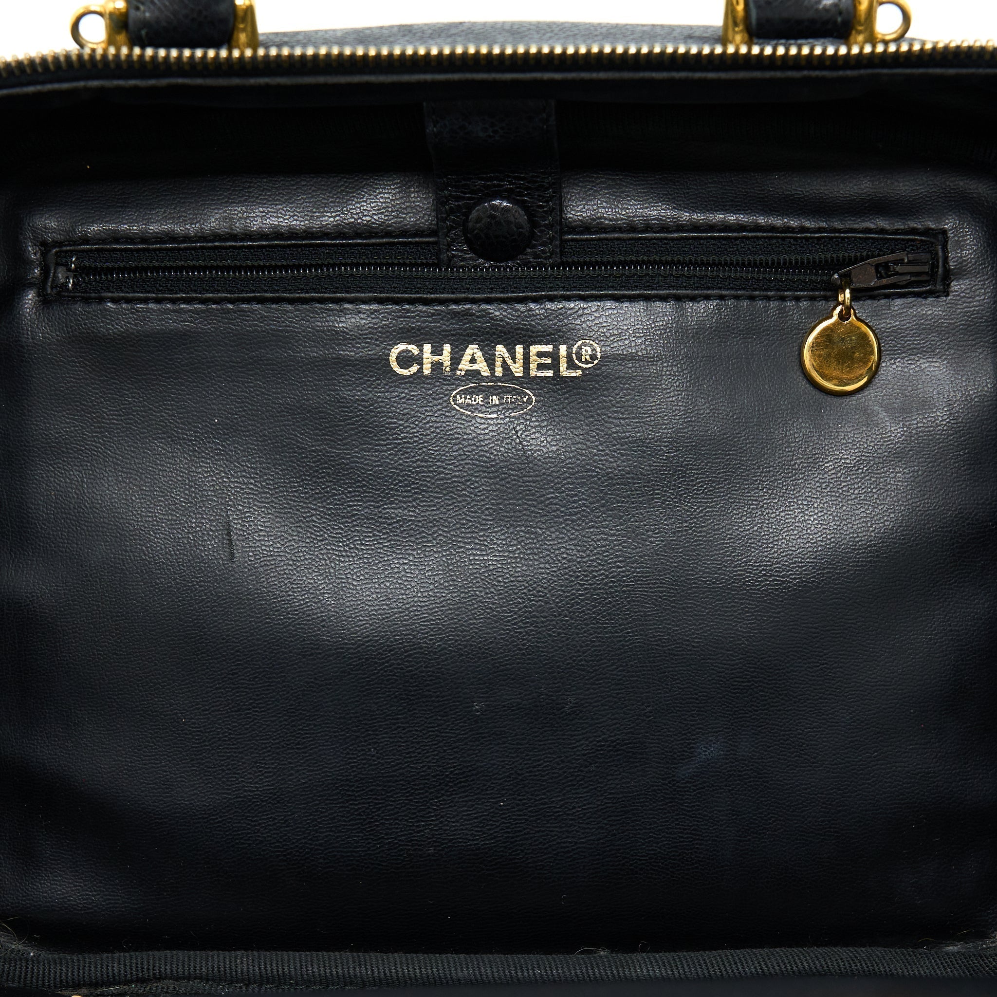 chanel-vintage-cc-logo-vanity-caviar-black-ghw