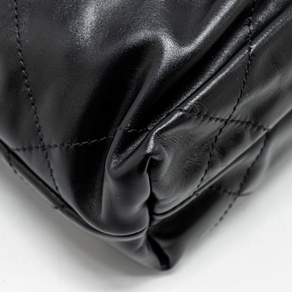 chanel-mini-22-so-black