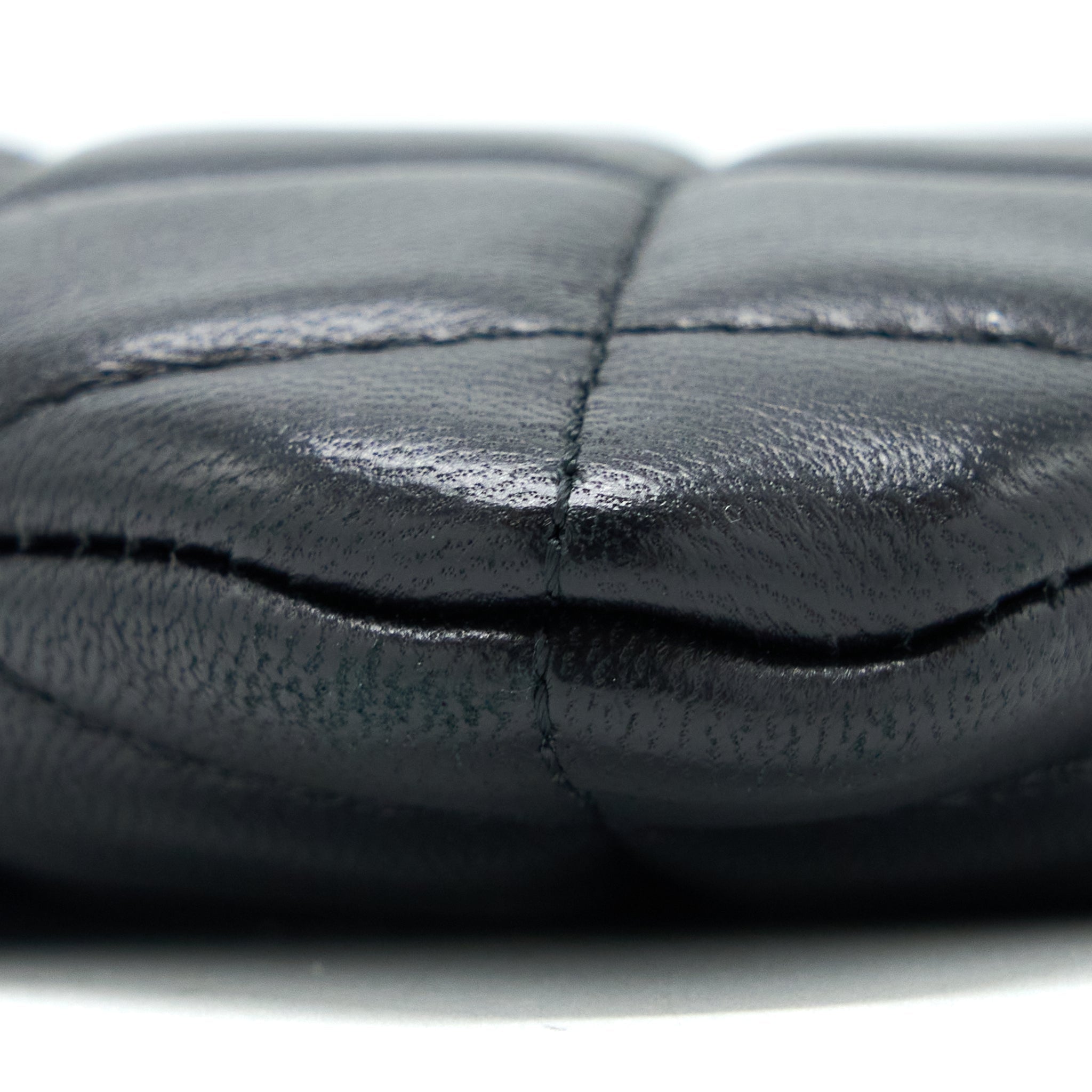 chanel-o-case-pouch-lambskin-black-lghw