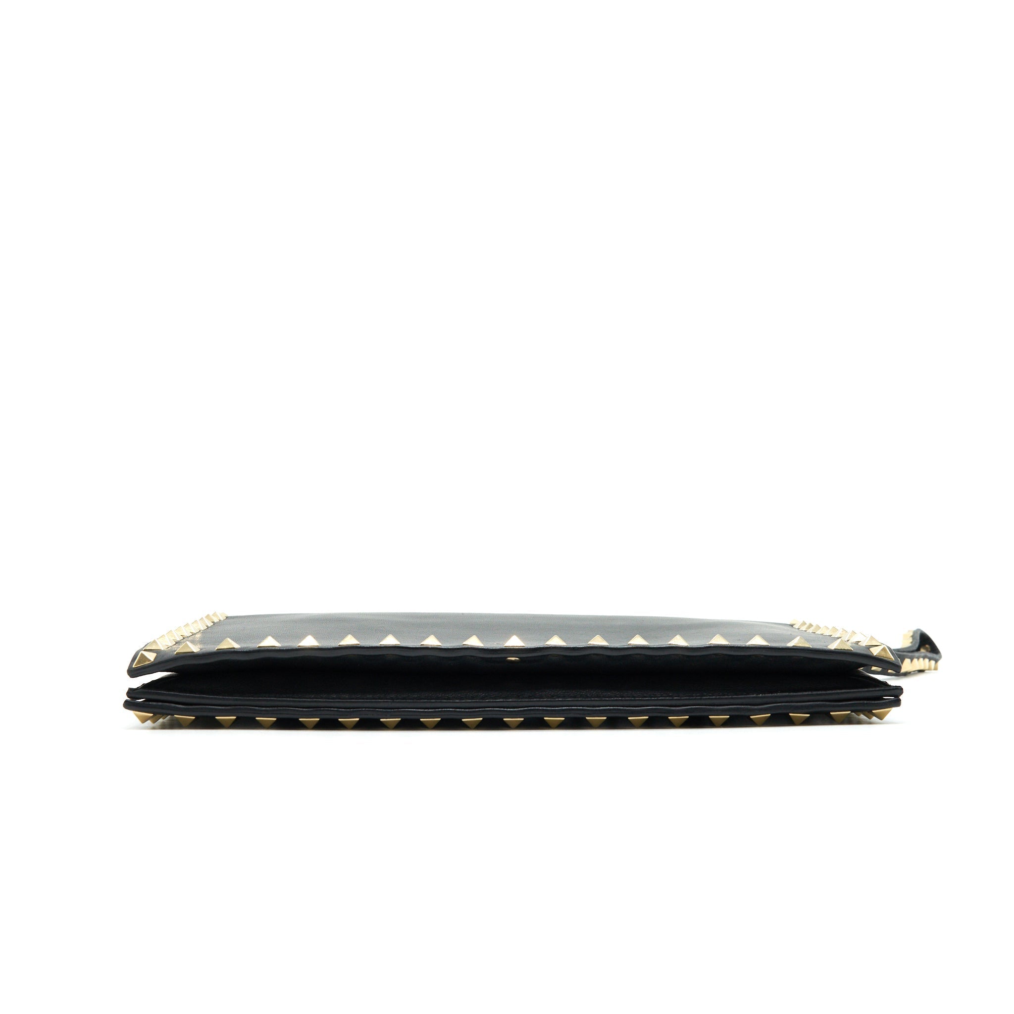 valentino-garavani-rockstud-leather-clutch-bag-black