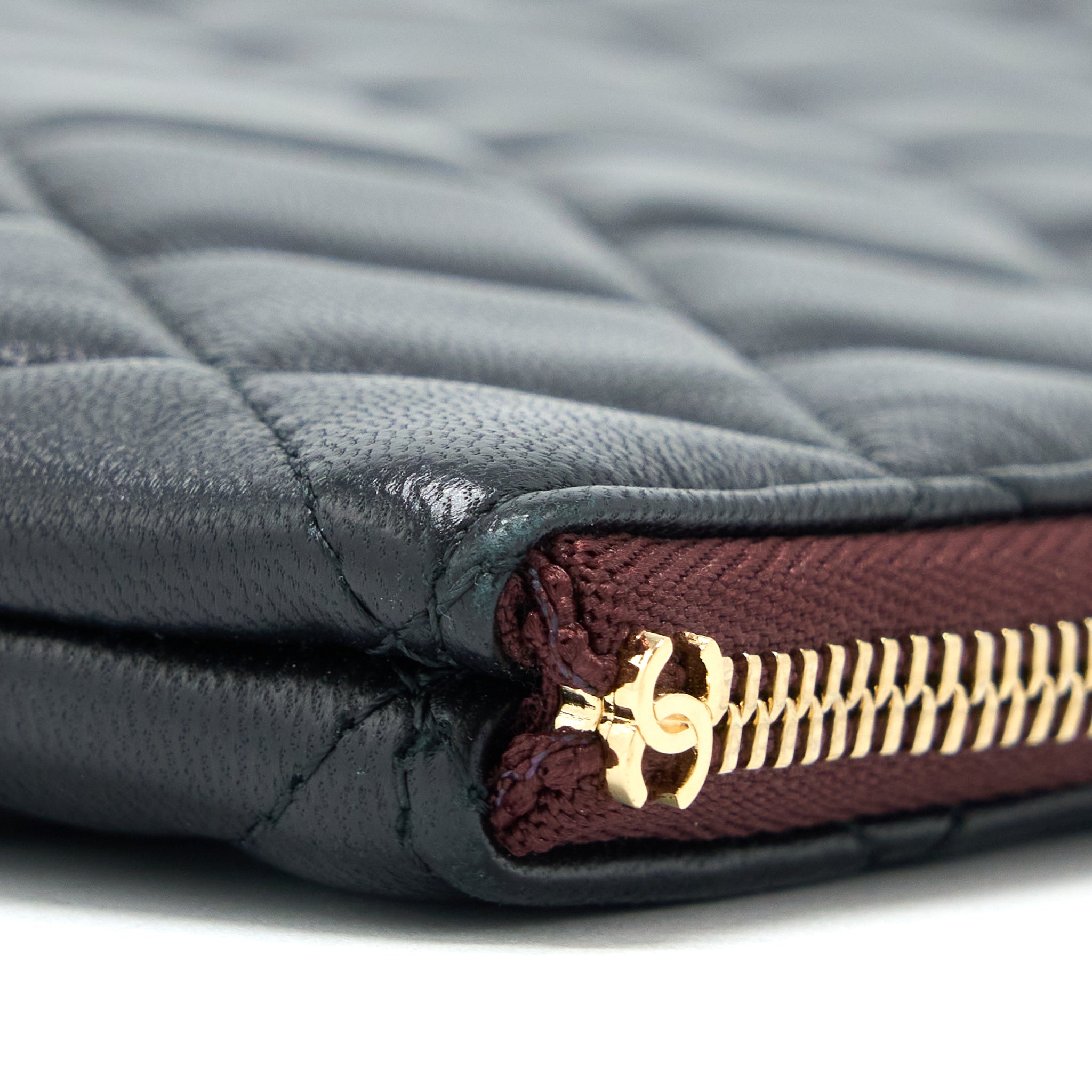 chanel-o-case-pouch-lambskin-black-lghw