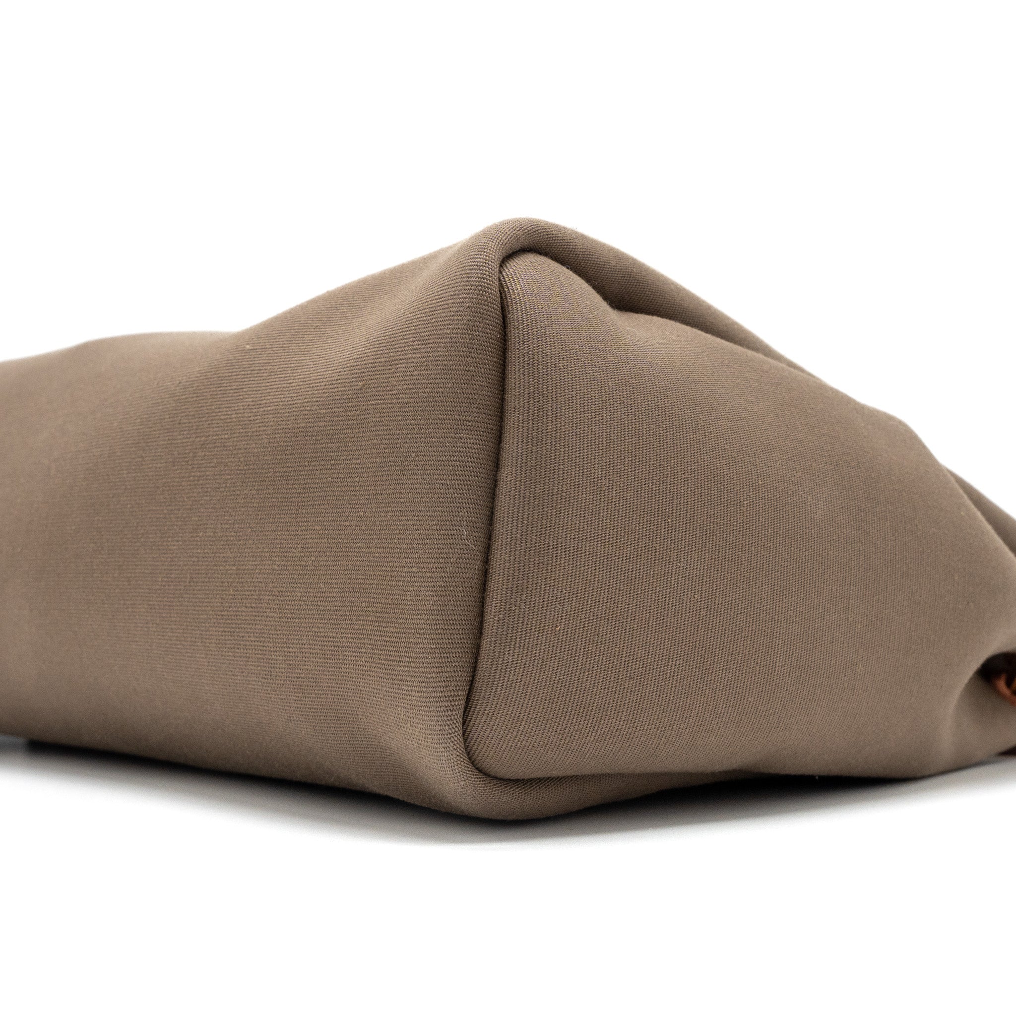 hermes-herbag-31-zip-bag-canvas-vache-hunter-etoupe-dune-fauve-ghw-stamp-u