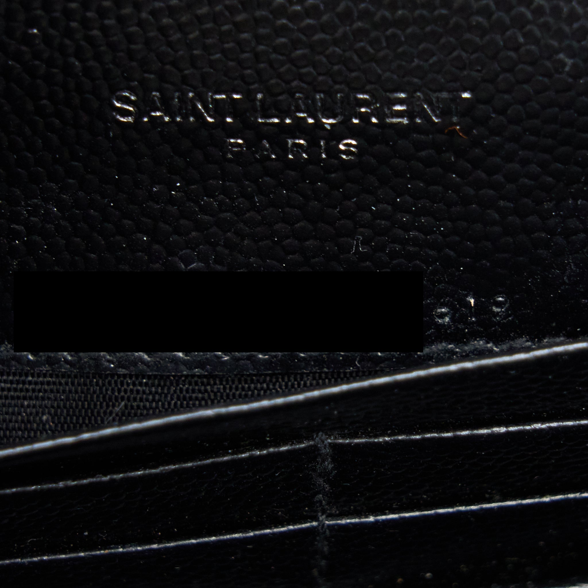 saint-laurent-ysl-envelop-chain-wallet-caviar-black-shw