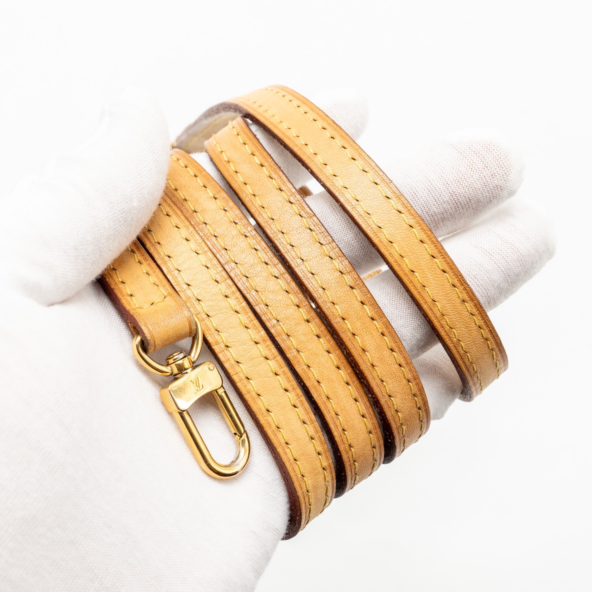 louis-vuitton-alma-bb-monogram-canvas-ghw-4