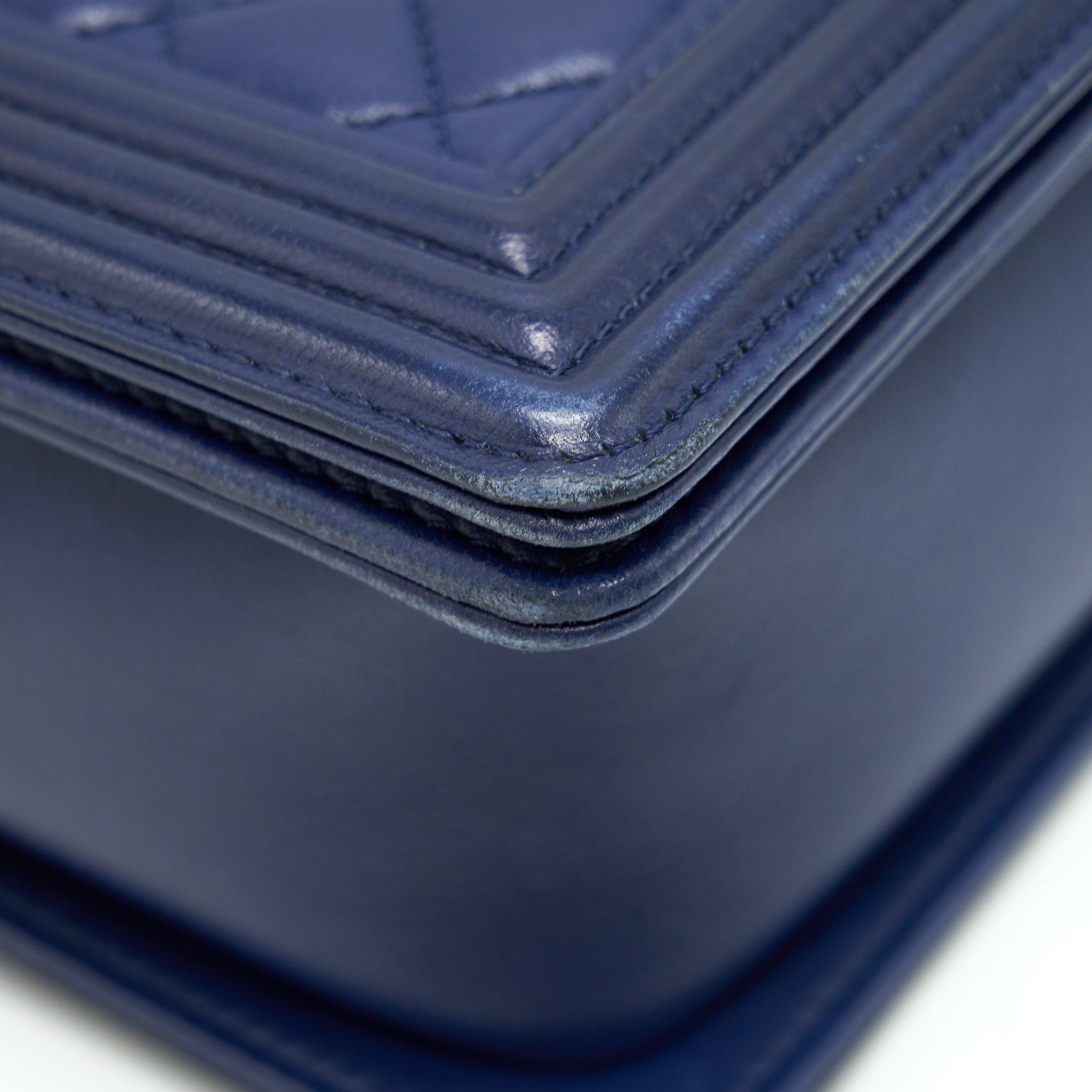 chanel-large-le-boy-calf-skin-navy-shw
