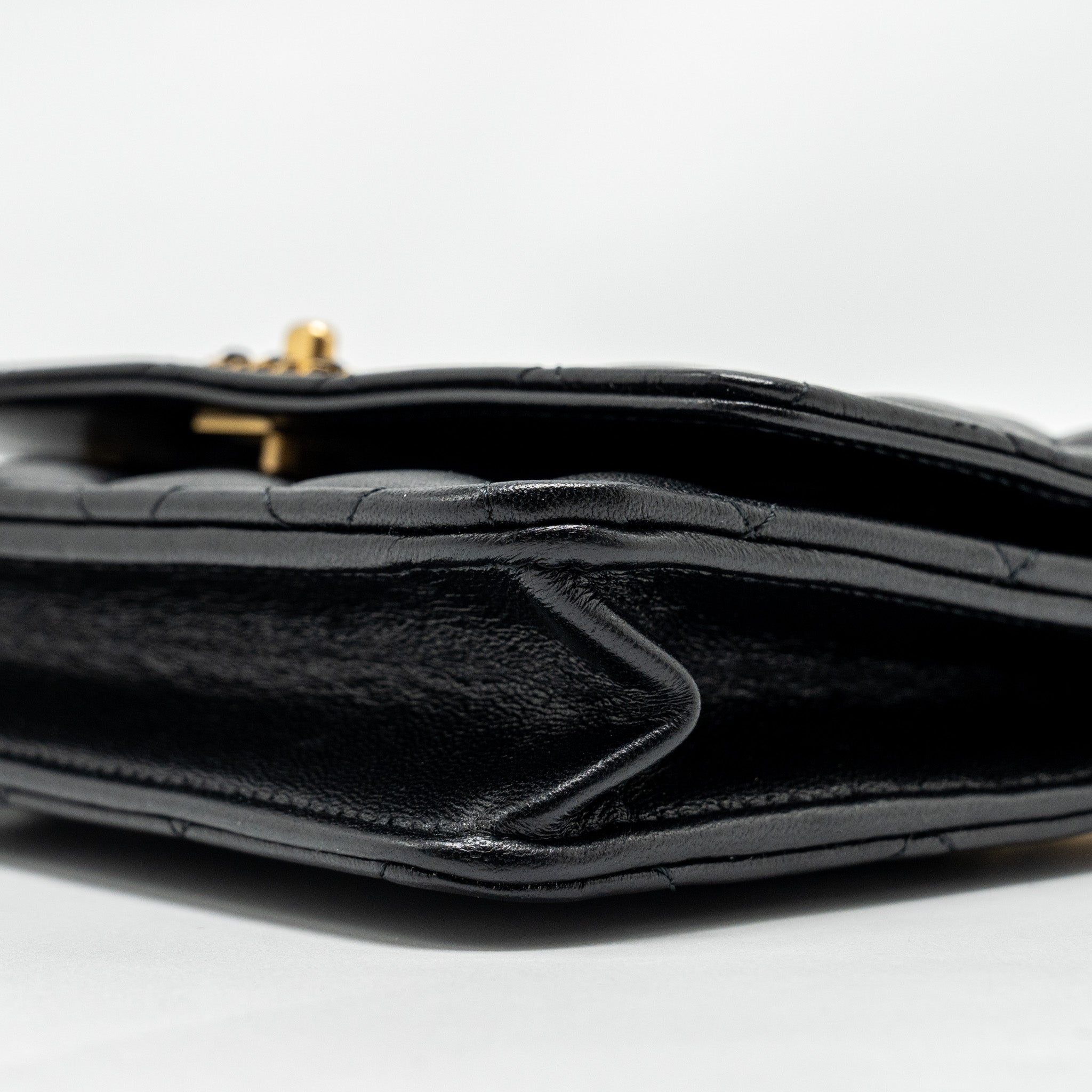 chanel-letter-logo-top-handle-wallet-on-chain-calfskin-black-ghw-microchip