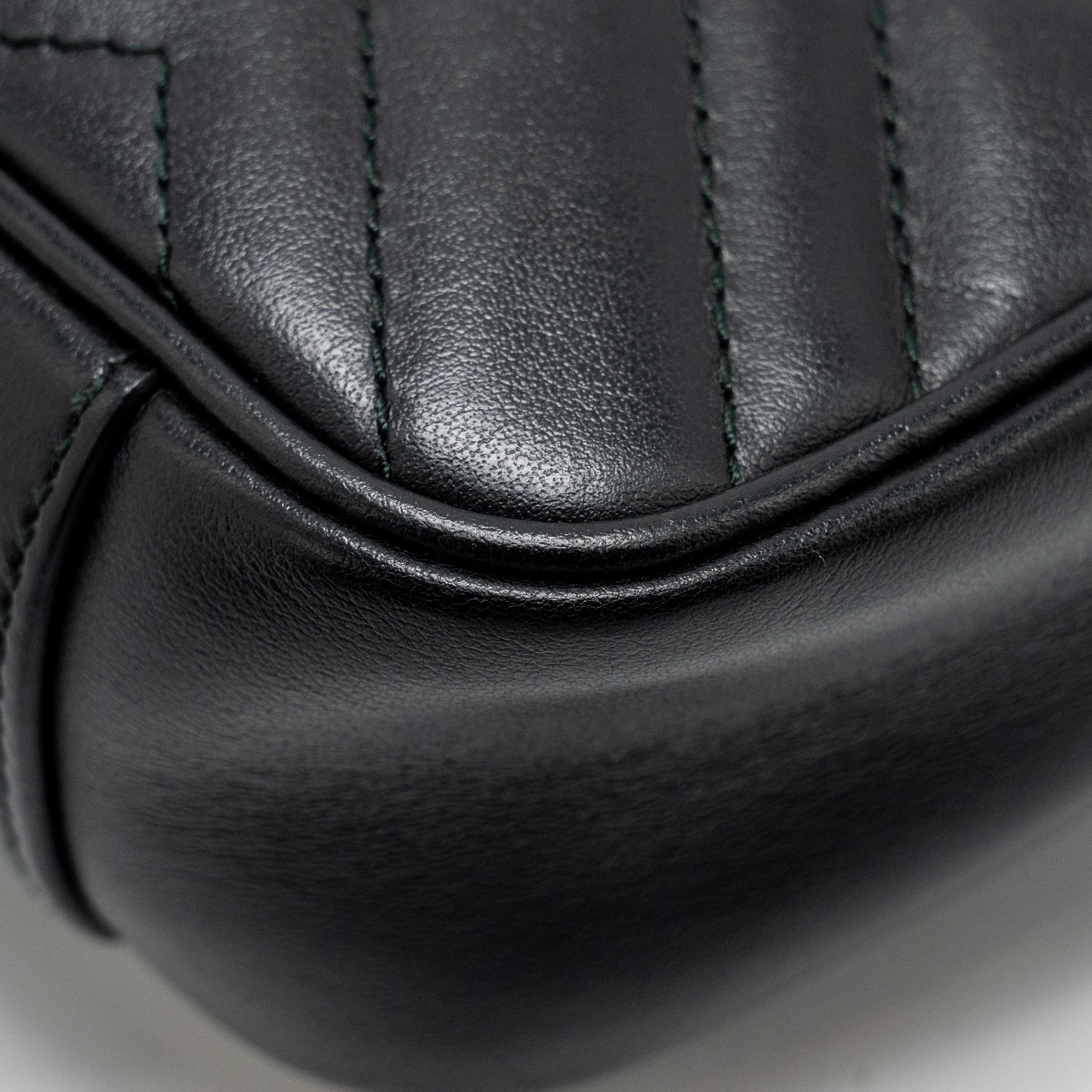 gucci-mini-gg-marmont-shoulder-bag-calfskin-black-ghw-2