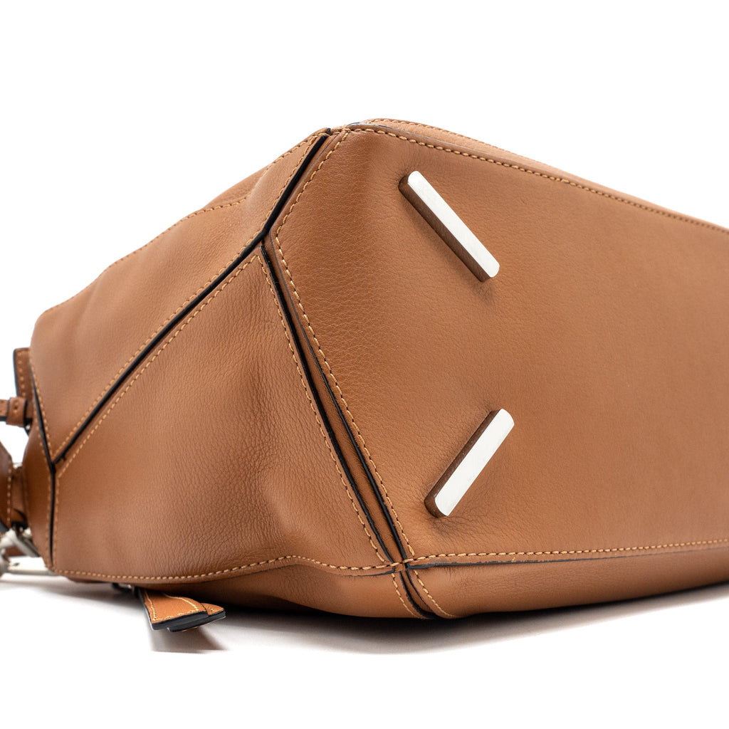 loewe-medium-puzzle-bag-calfskin-tan-ghw
