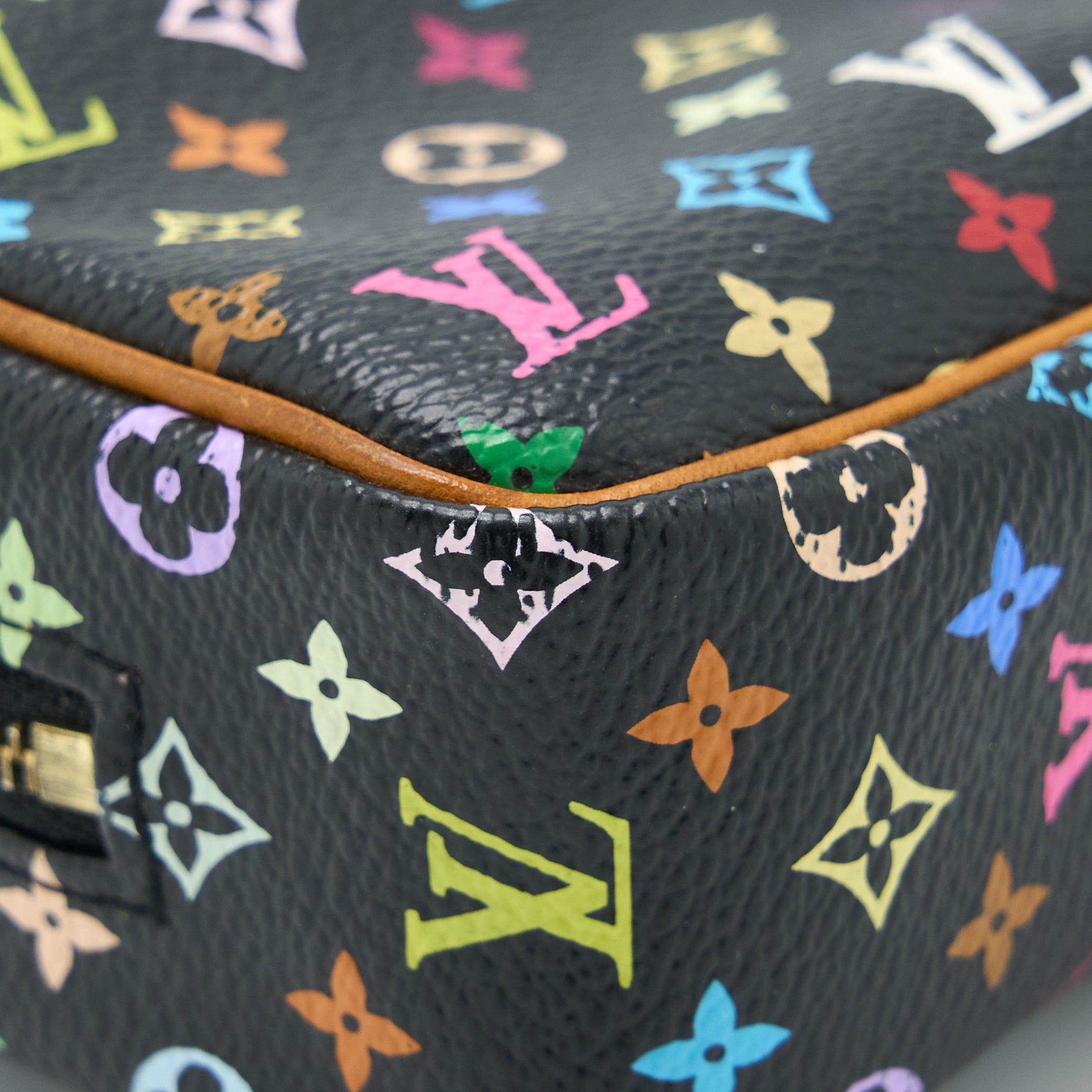 louis-vuitton-mini-coin-pouch-multicolour-monogram-canvas-ghw