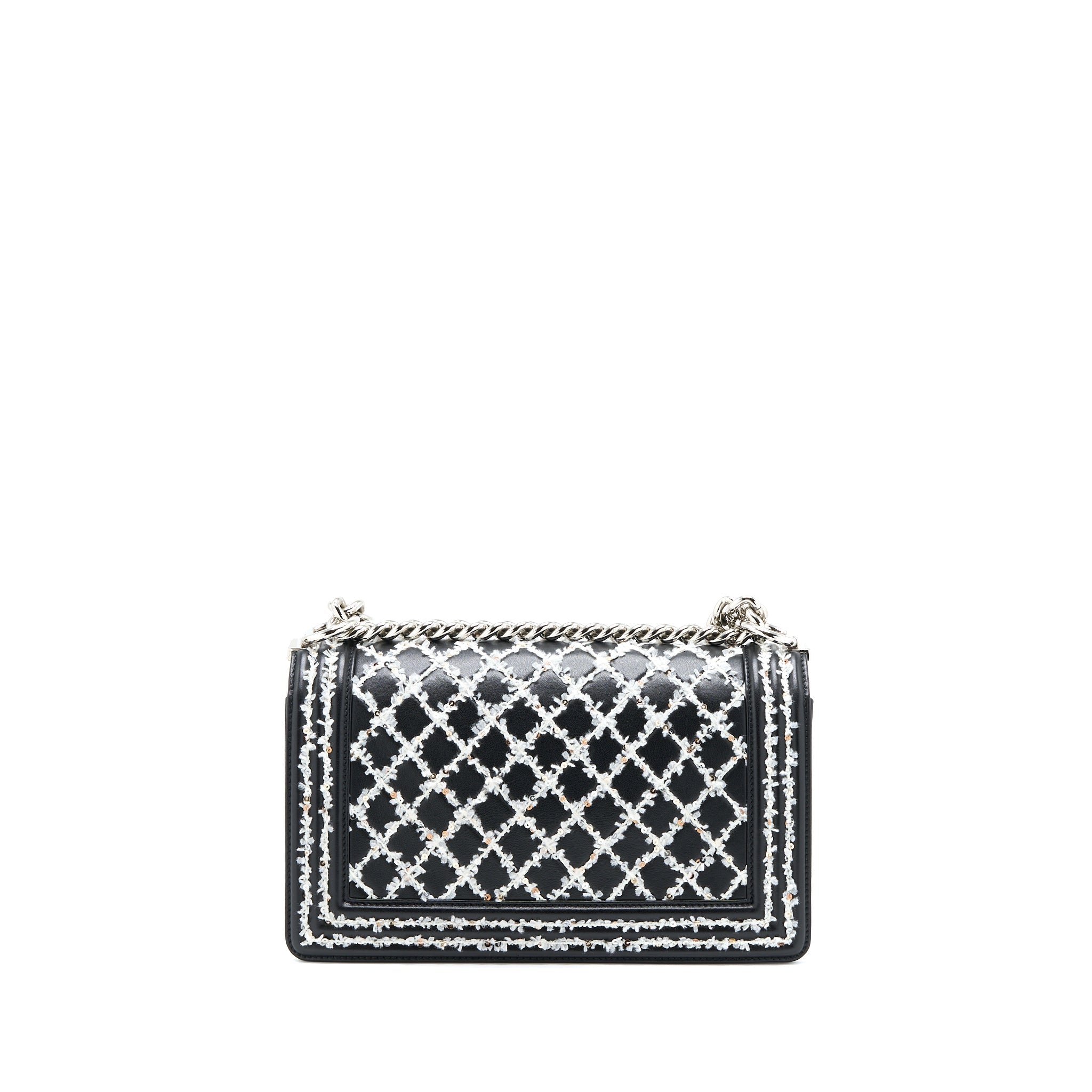 chanel-medium-boy-bag-limited-lambskin-black-white-shw
