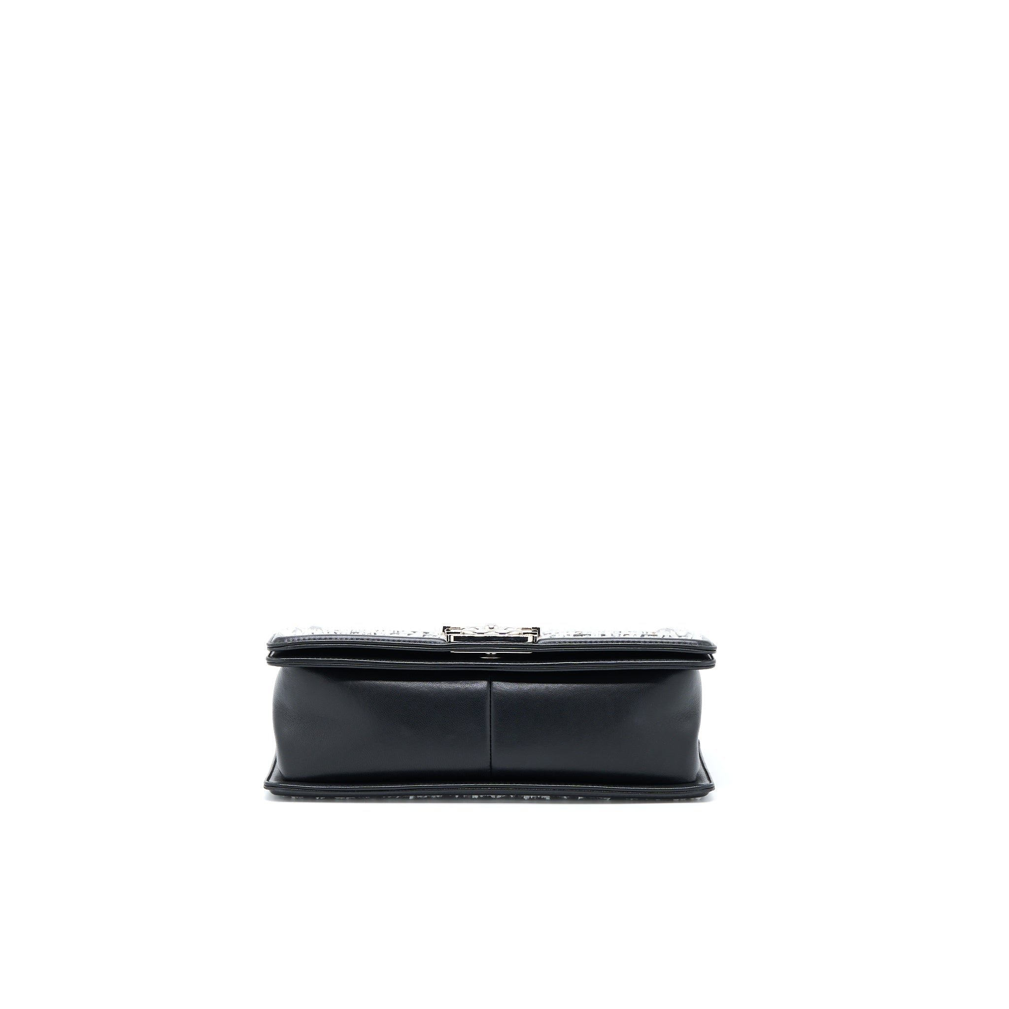 chanel-medium-boy-bag-limited-lambskin-black-white-shw
