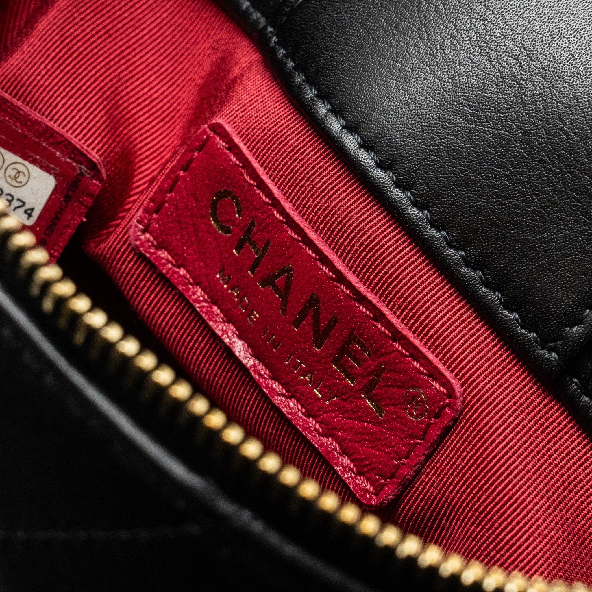 chanel-pearl-letter-logo-detailed-vanity-case-calfskin-black-ghw-copy