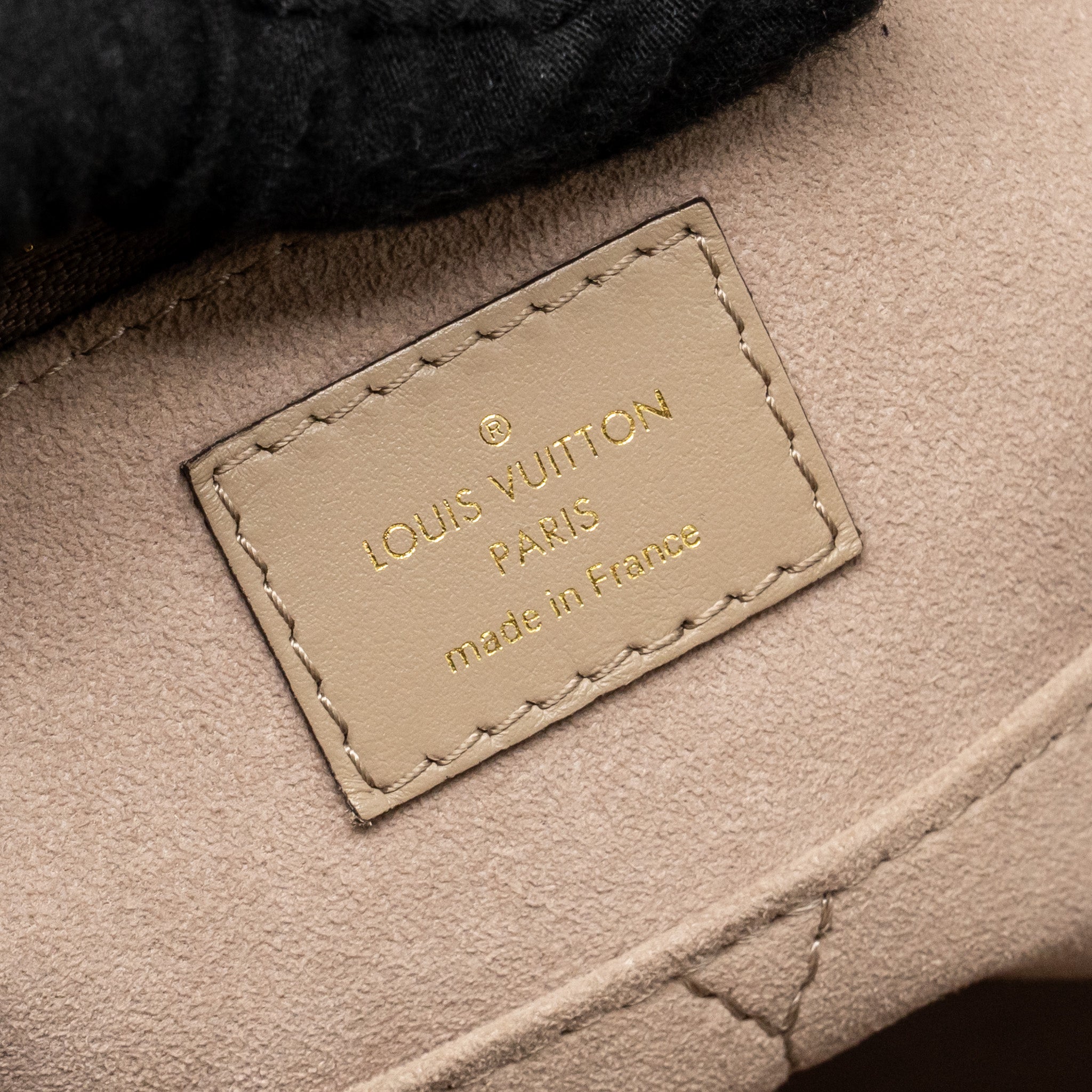 louis-vuitton-onthego-mm-monogram-empreinete-leather-grey-lghw