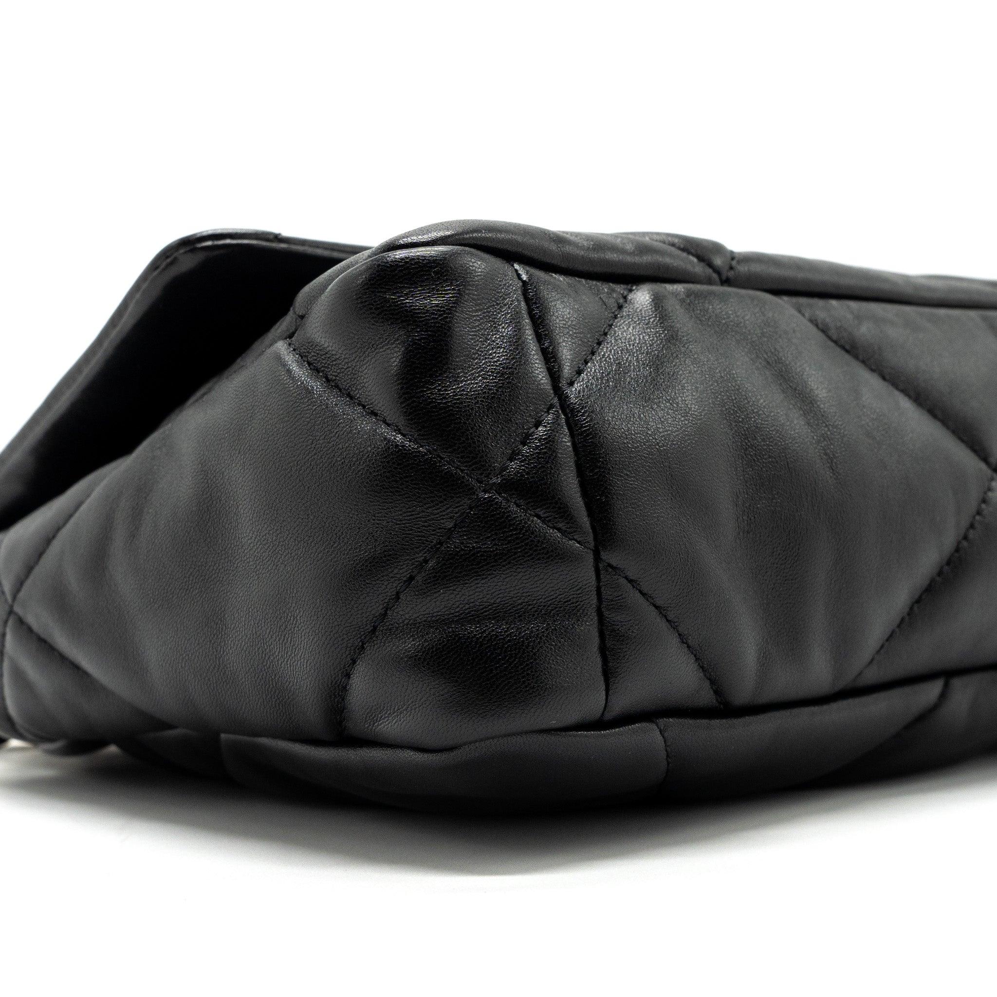 chanel-small-19-bag-lambskin-black-multicolour-hardwaremicrochip
