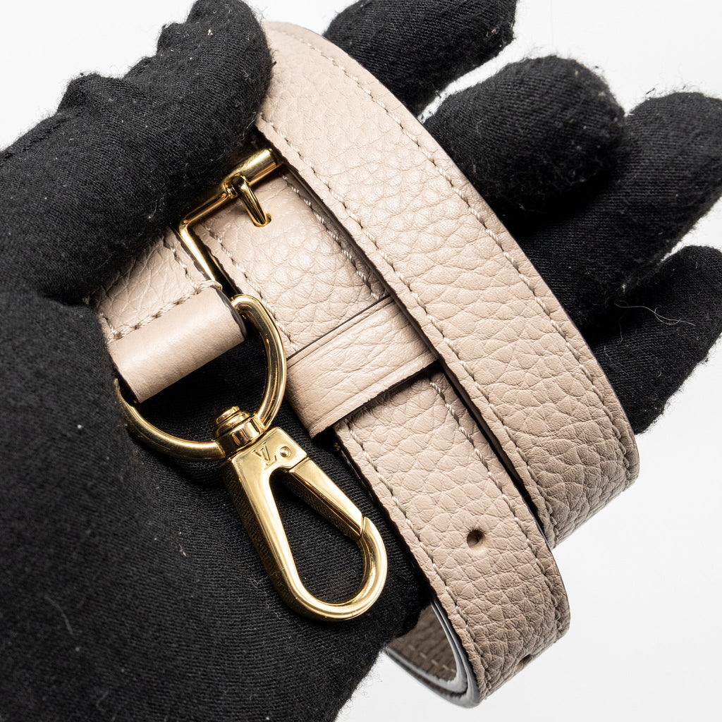 louis-vuitton-capucines-bb-taurillon-leather-galet-ghw