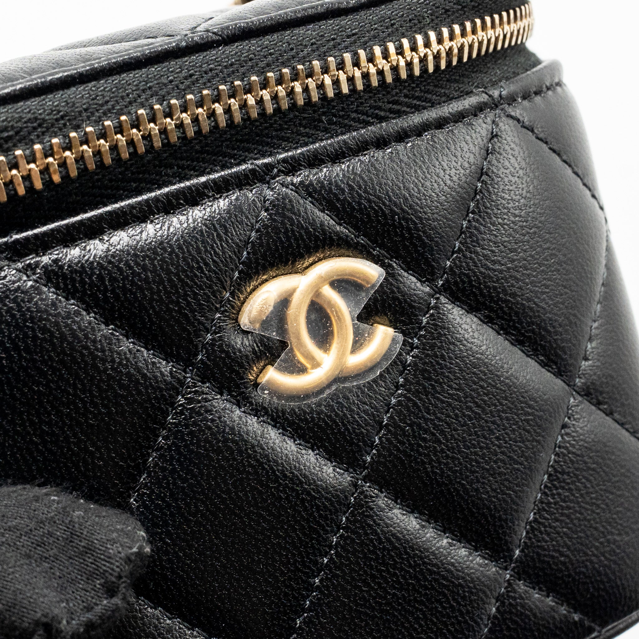 chanel-pearl-crush-mini-vanity-with-chain-lambskin-black-ghw-microchip-1