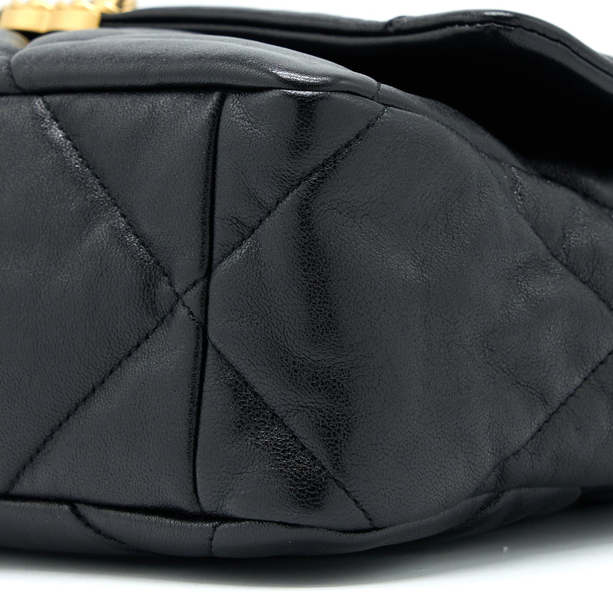 chanel-medium-19-bag-goatskin-black-multicoloured-hardware