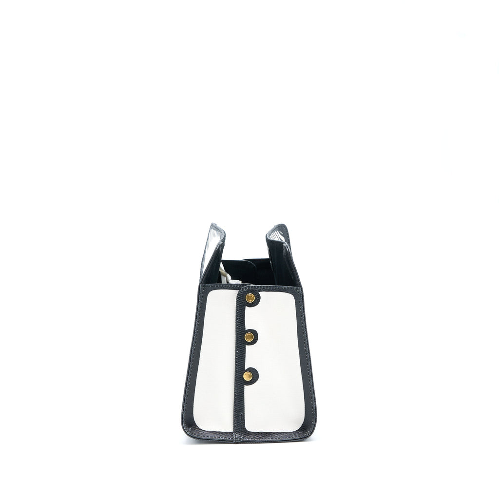 fendi-x-vides-coated-canvas-peekaboo-defender-cover-white-black