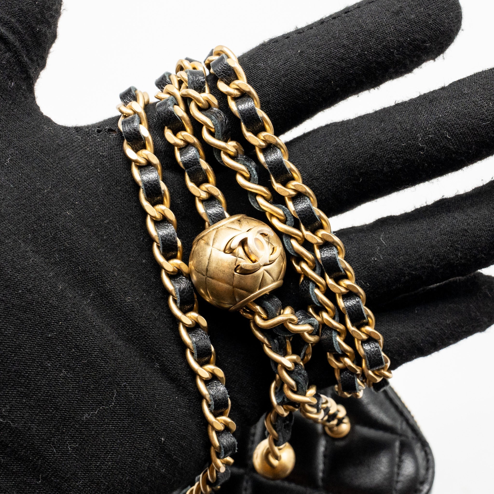 chanel-pearl-crush-mini-vanity-with-chain-lambskin-black-ghw-microchip-1