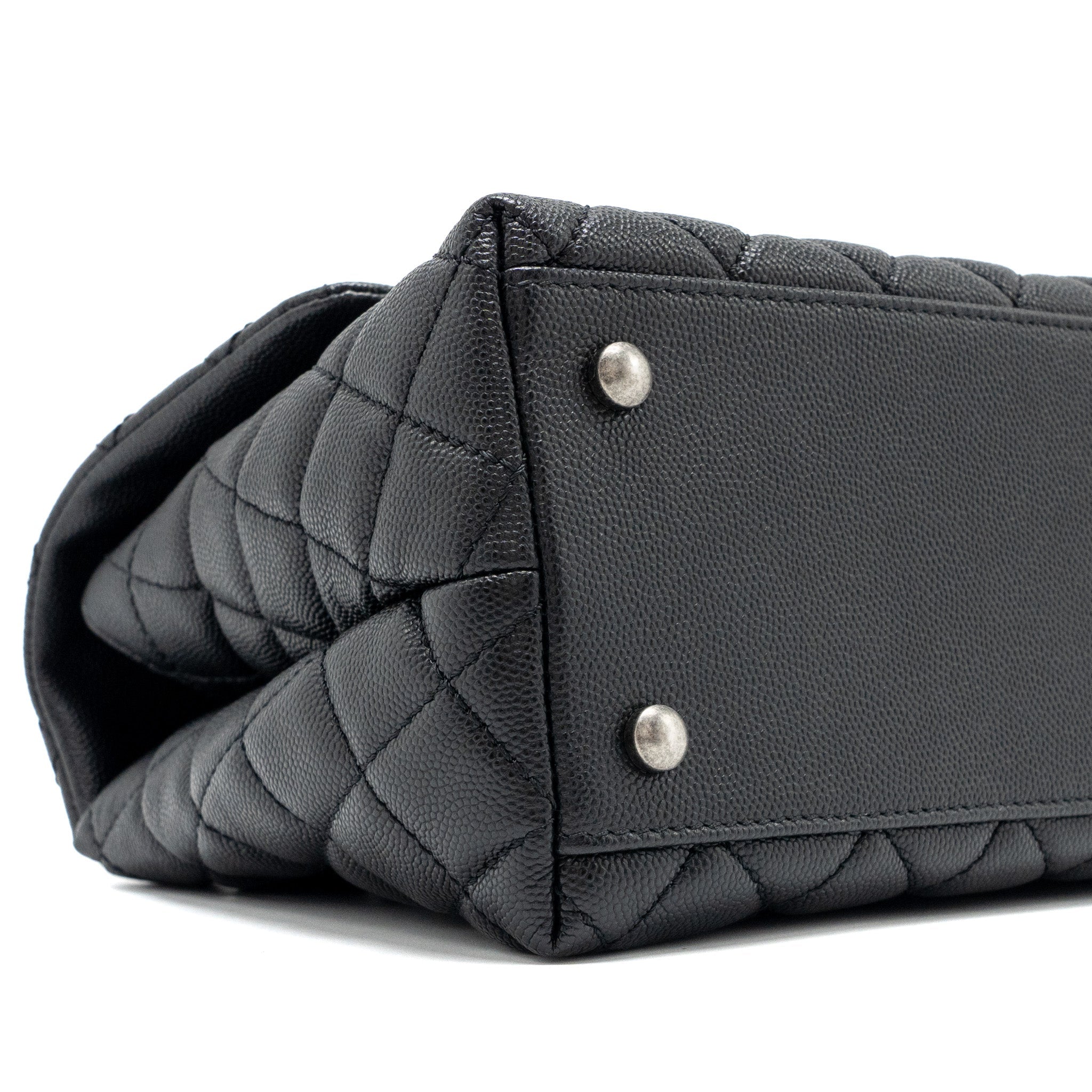 chanel-medium-coco-handle-lizard-embossed-handle-caviar-black-ruthenium-hardware
