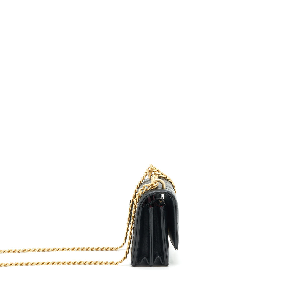 chanel-22p-seasonal-mini-flap-bag-lambskin-black-with-gold-black-hardware