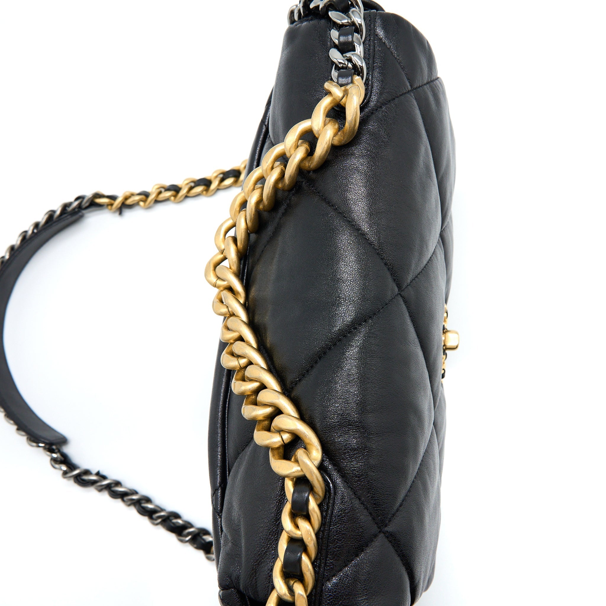 chanel-medium-19-bag-goatskin-black-multicoloured-hardware