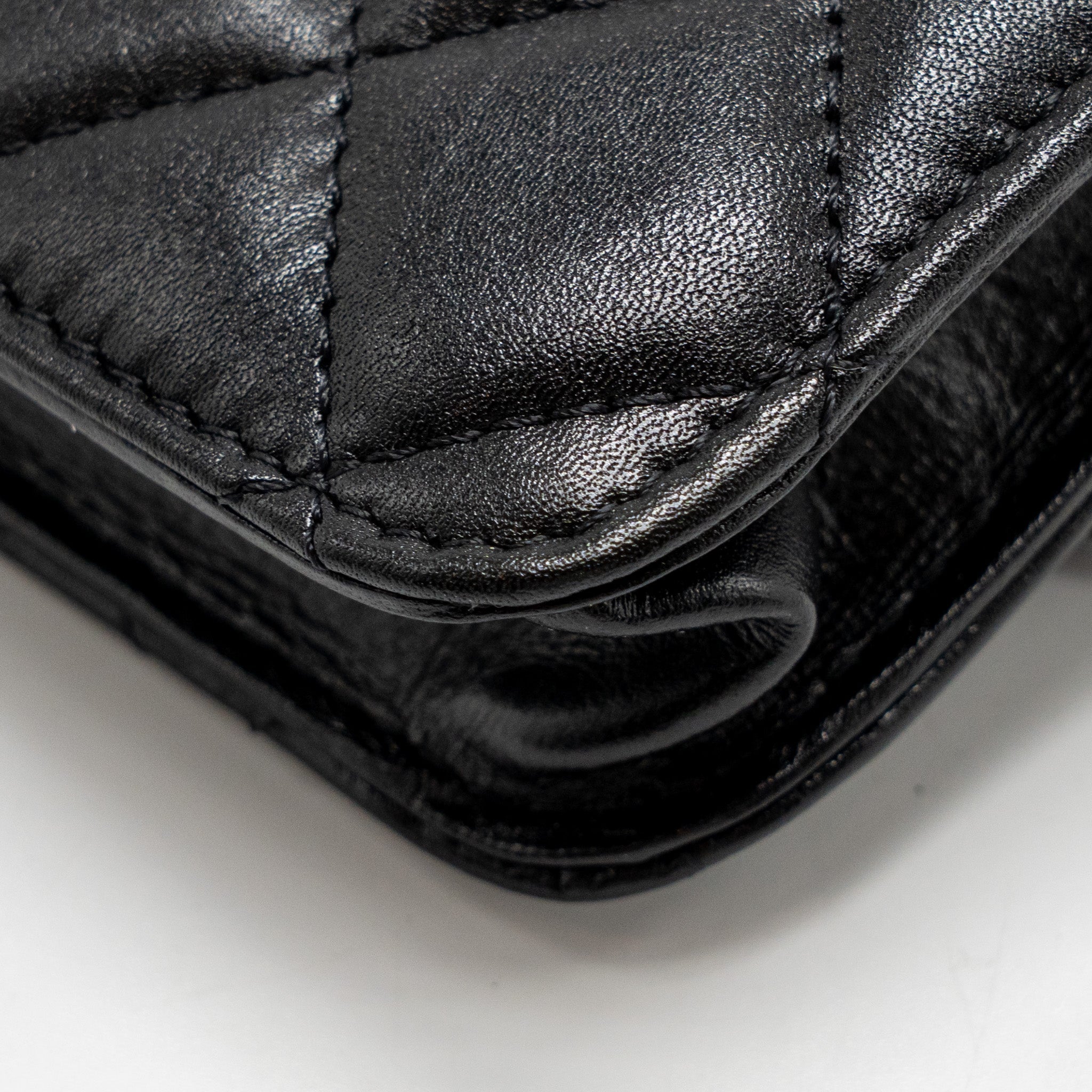 chanel-maxi-pearl-clutch-with-chain-lambskin-black-lghw