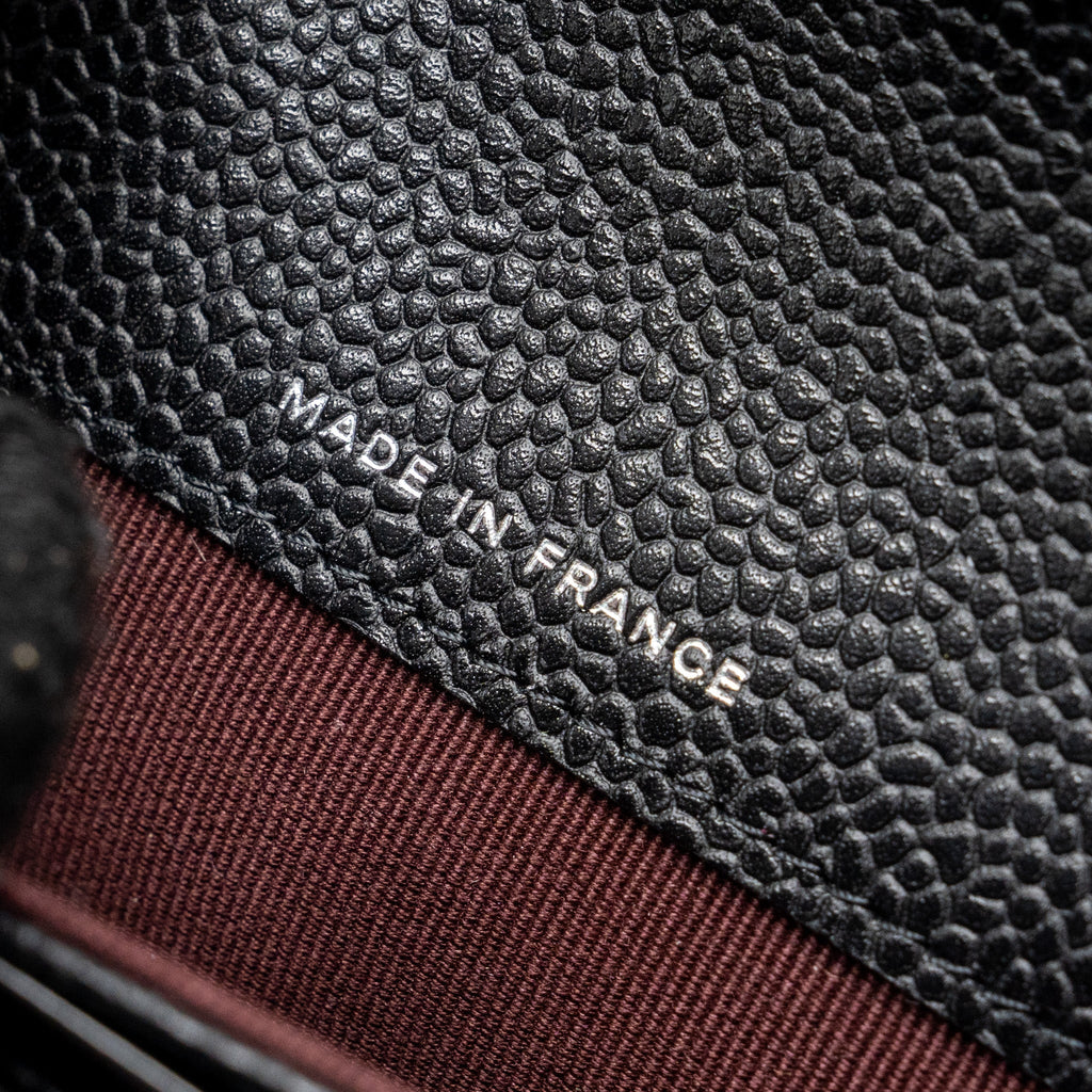 chanel-classic-flap-card-holder-caviar-black-shw-microchip-2