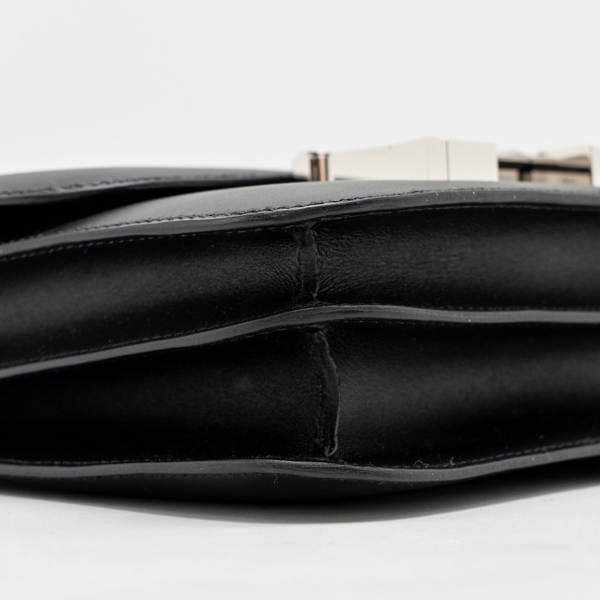 hermes-mini-constance-studio-disco-limited-monsieur-leather-black-shw-stamp-z-copy