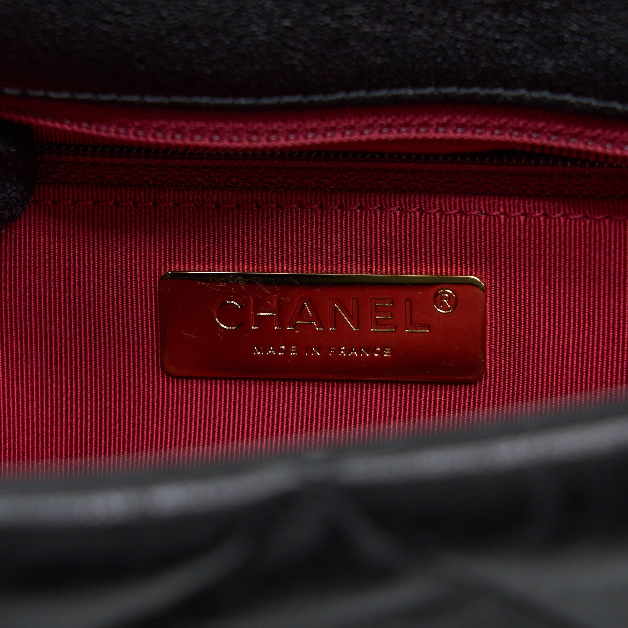chanel-medium-19-bag-goatskin-black-multicoloured-hardware