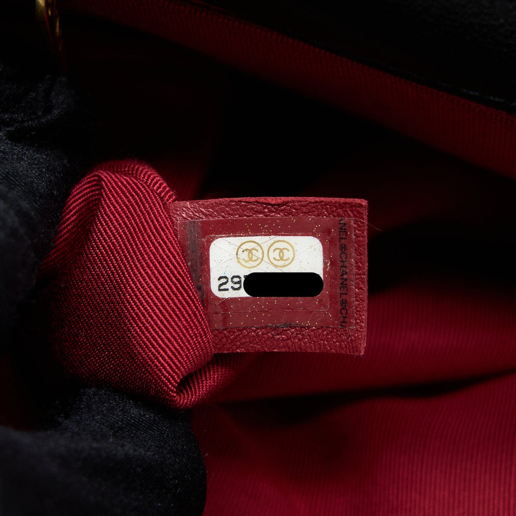 chanel-medium-19-bag-goatskin-black-multicoloured-hardware