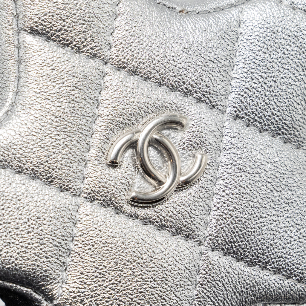 chanel-star-coin-purse-charm-quilted-leather-metallic-silver-with-shw-microchip