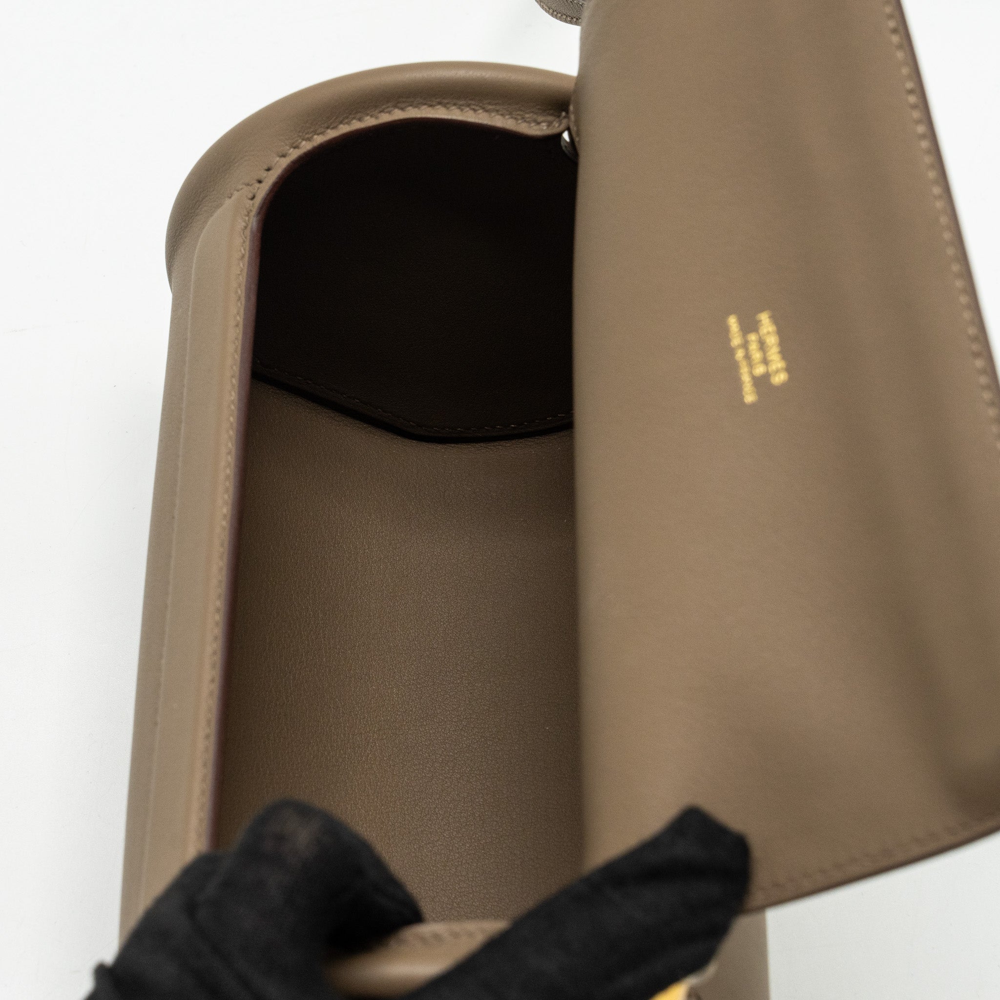 hermes-maximors-bag-swift-etoupe-ghw-stamp-b