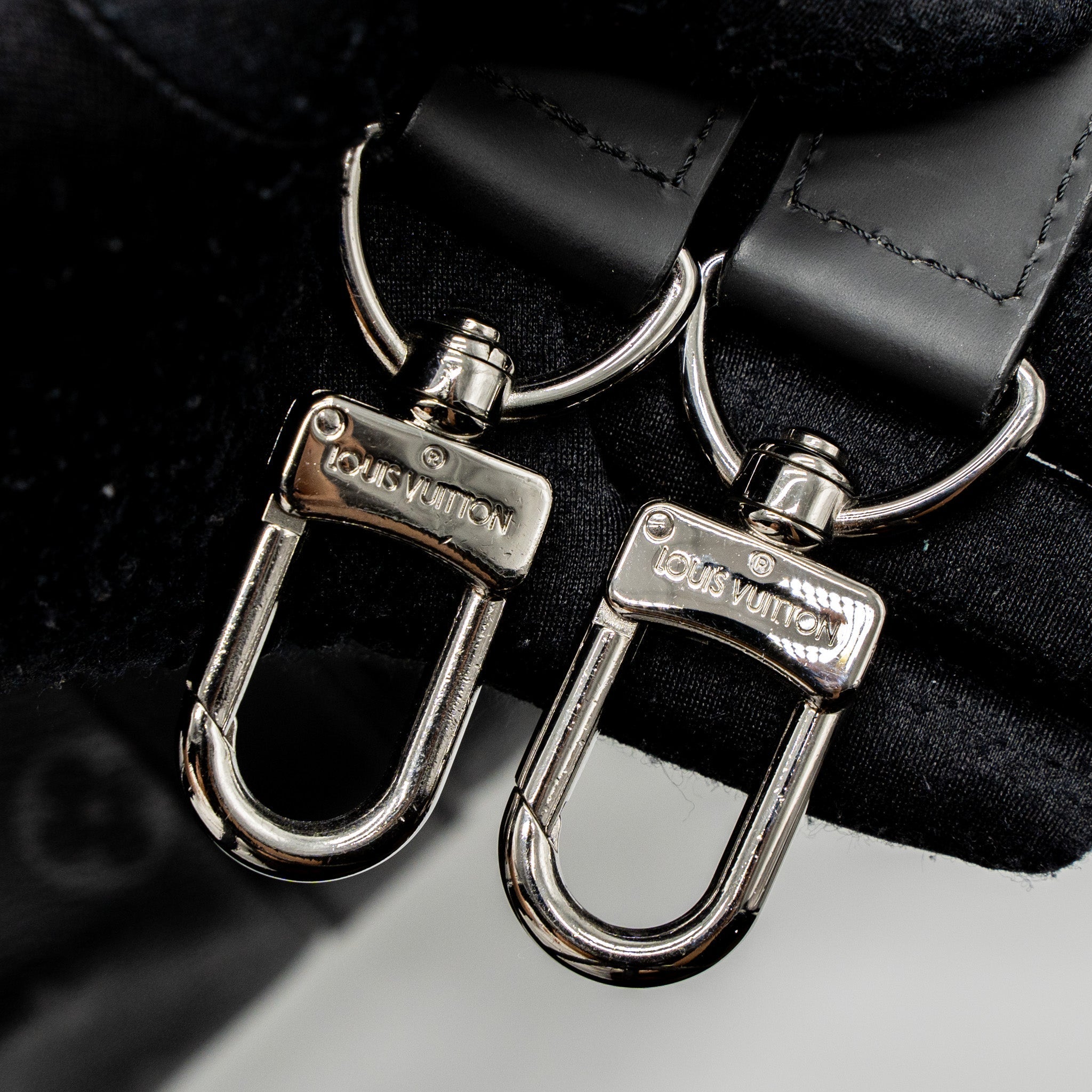 louis-vuitton-keepall-bandouliere-45-monogram-eclipse-shw