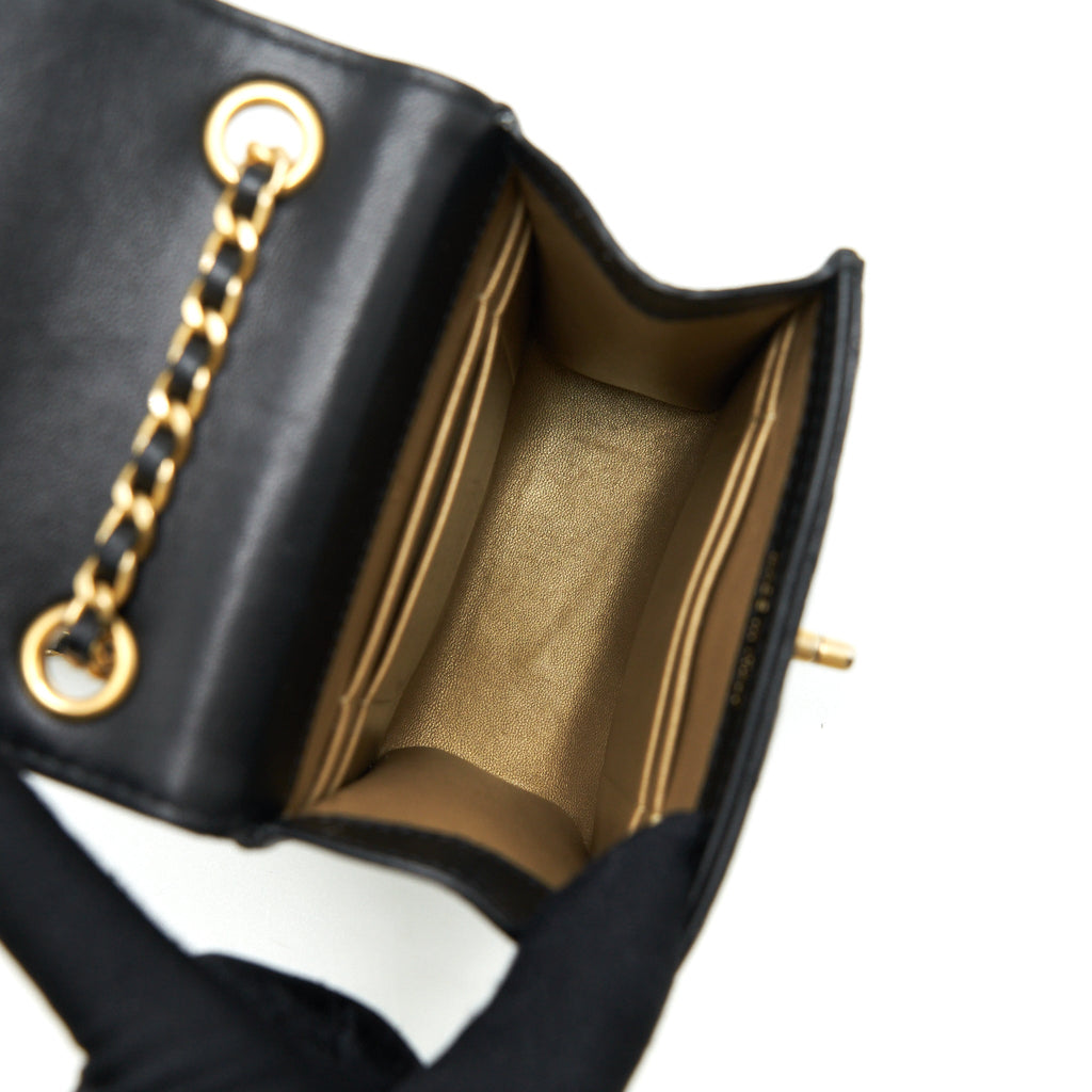 chanel-pearl-crush-phone-case-with-chain-lambskin-black-ghw