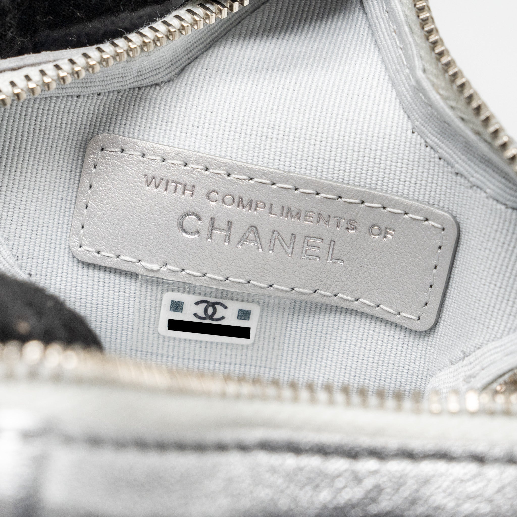chanel-star-coin-purse-charm-quilted-leather-metallic-silver-with-shw-microchip