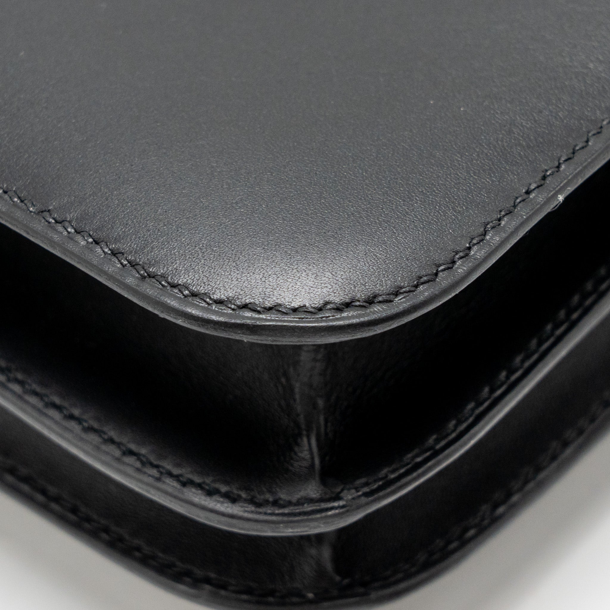 hermes-mini-constance-studio-disco-limited-monsieur-leather-black-shw-stamp-z-copy