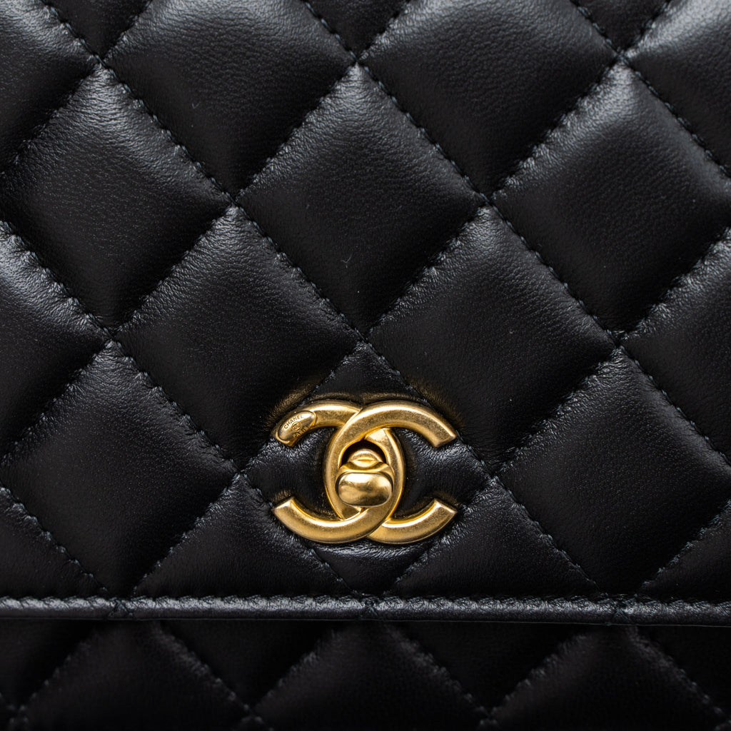 chanel-pearl-crush-wallet-on-chain-lambskin-black-ghw-microchip-6