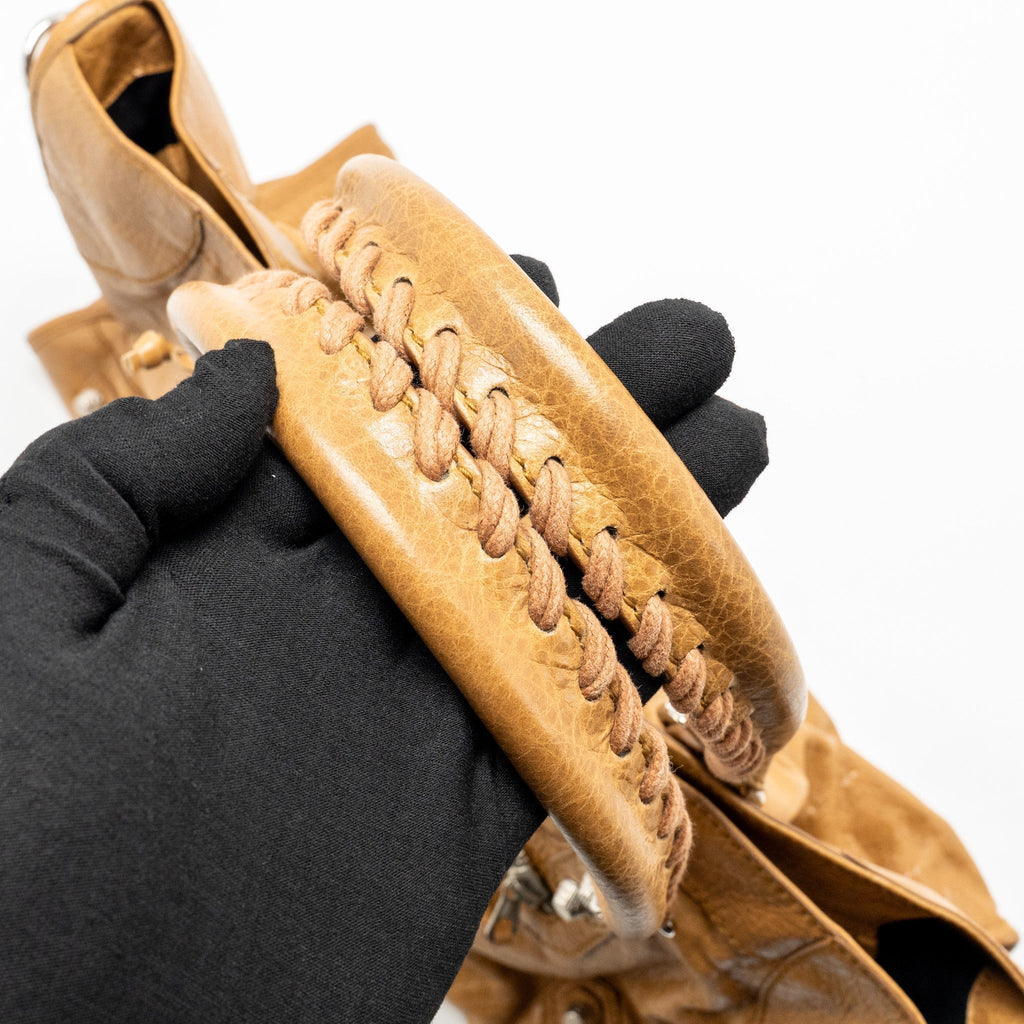 balenciaga-classic-city-bag-aged-calfskin-dark-beige-shw