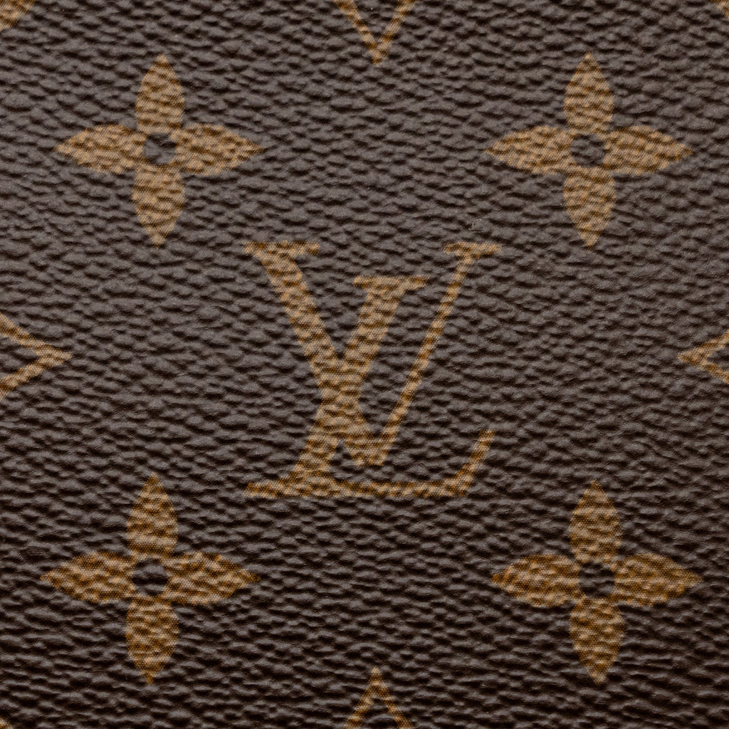 louis-vuitton-toiletry-pouch-19-monogram-canvas-ghw