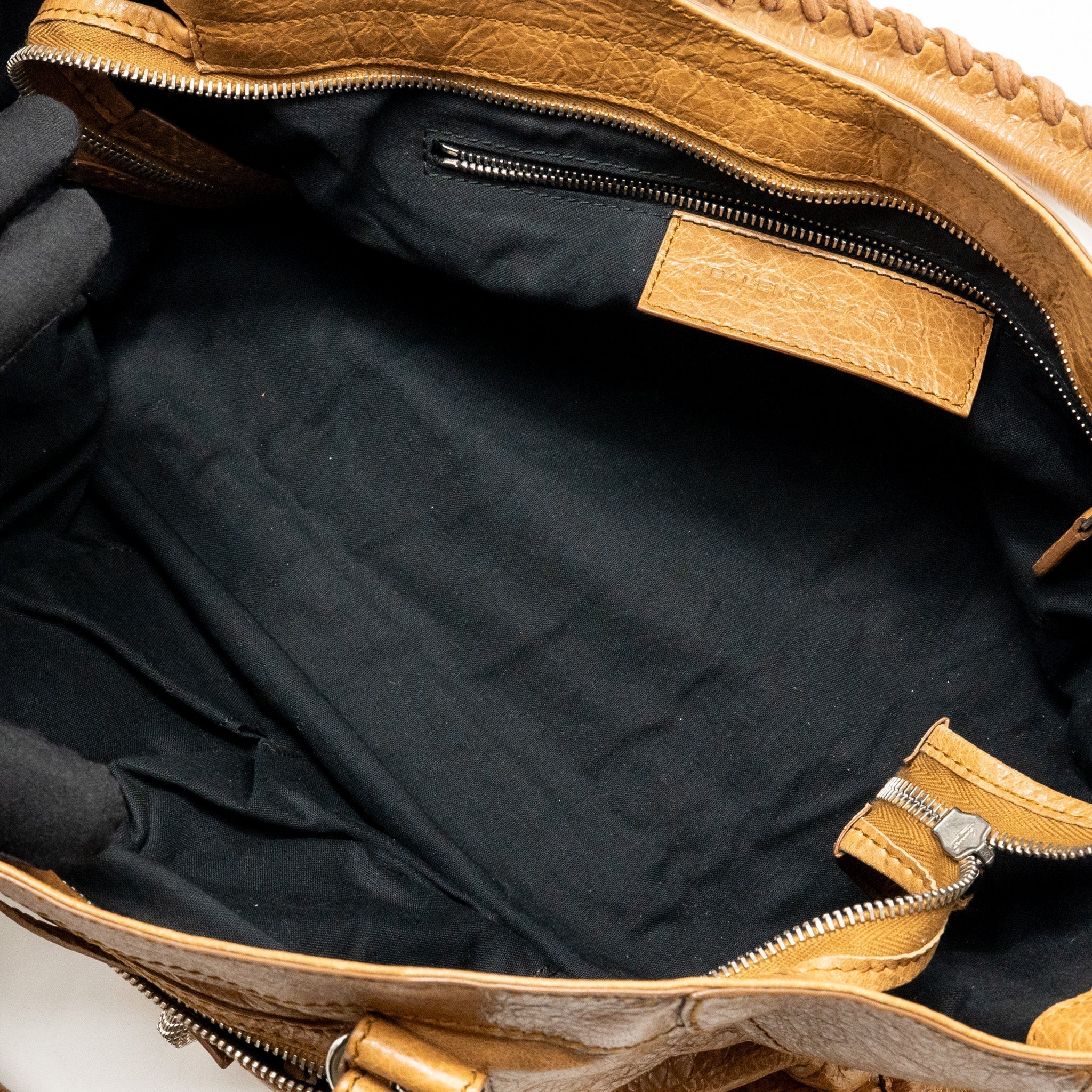 balenciaga-classic-city-bag-aged-calfskin-dark-beige-shw