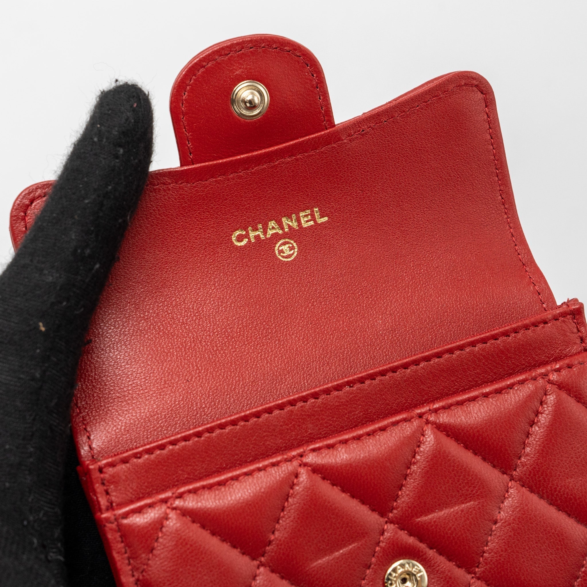 chanel-flap-card-holder-lambskin-red-shw