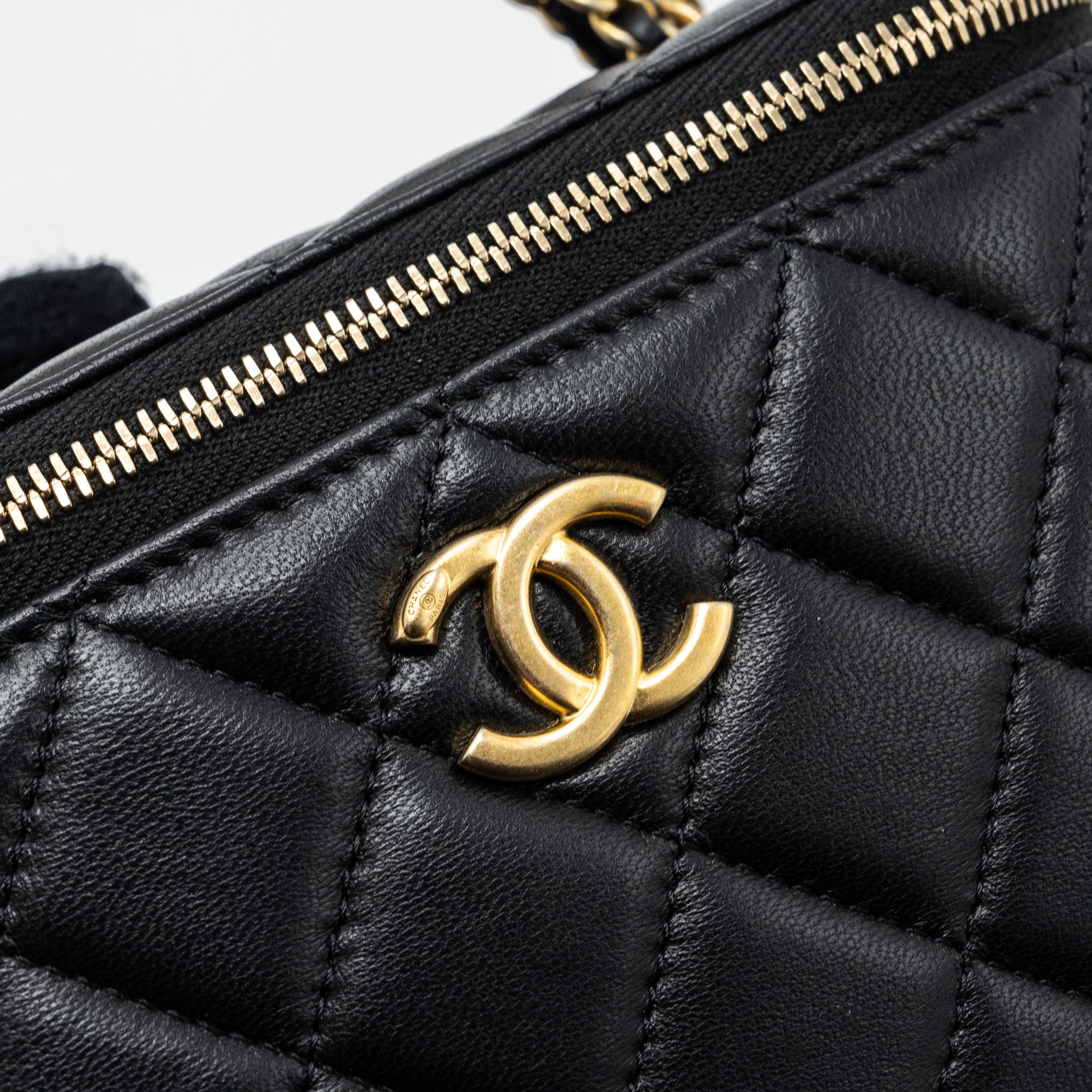 chanel-top-handle-long-vanity-lambskin-black-ghw-microchip