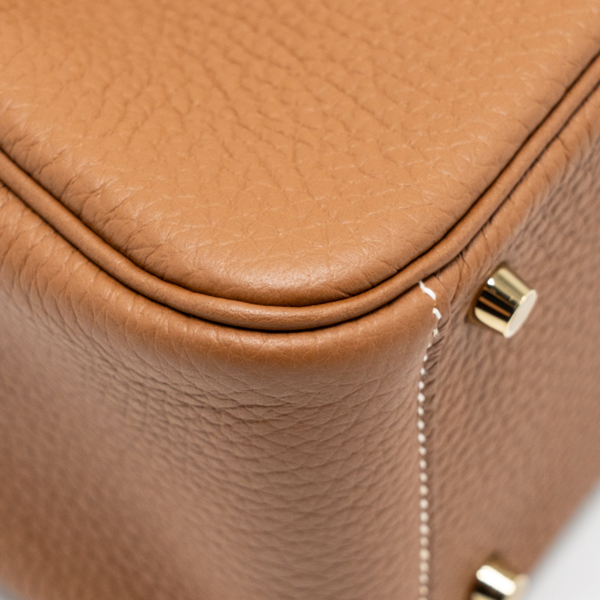 hermes-mini-lindy-ii-clemence-gold-ghw-stamp-k