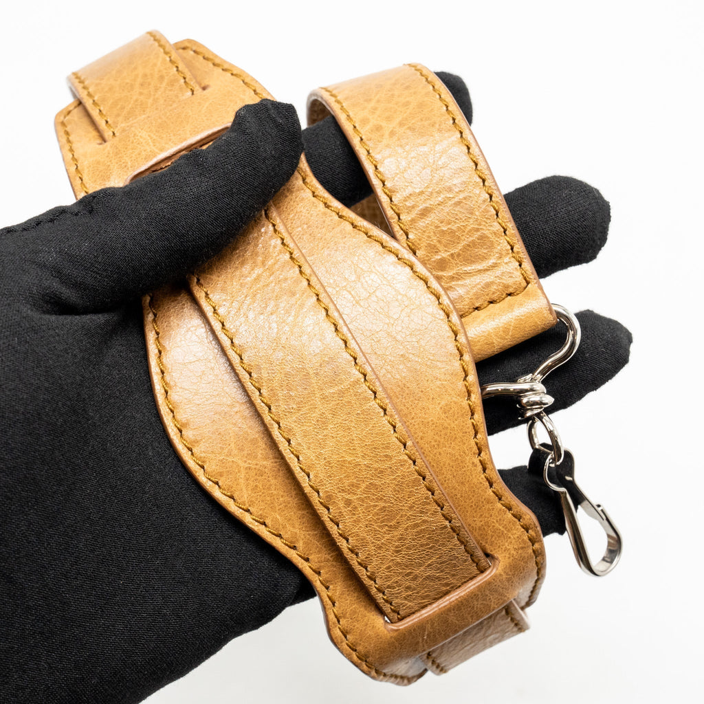 balenciaga-classic-city-bag-aged-calfskin-dark-beige-shw