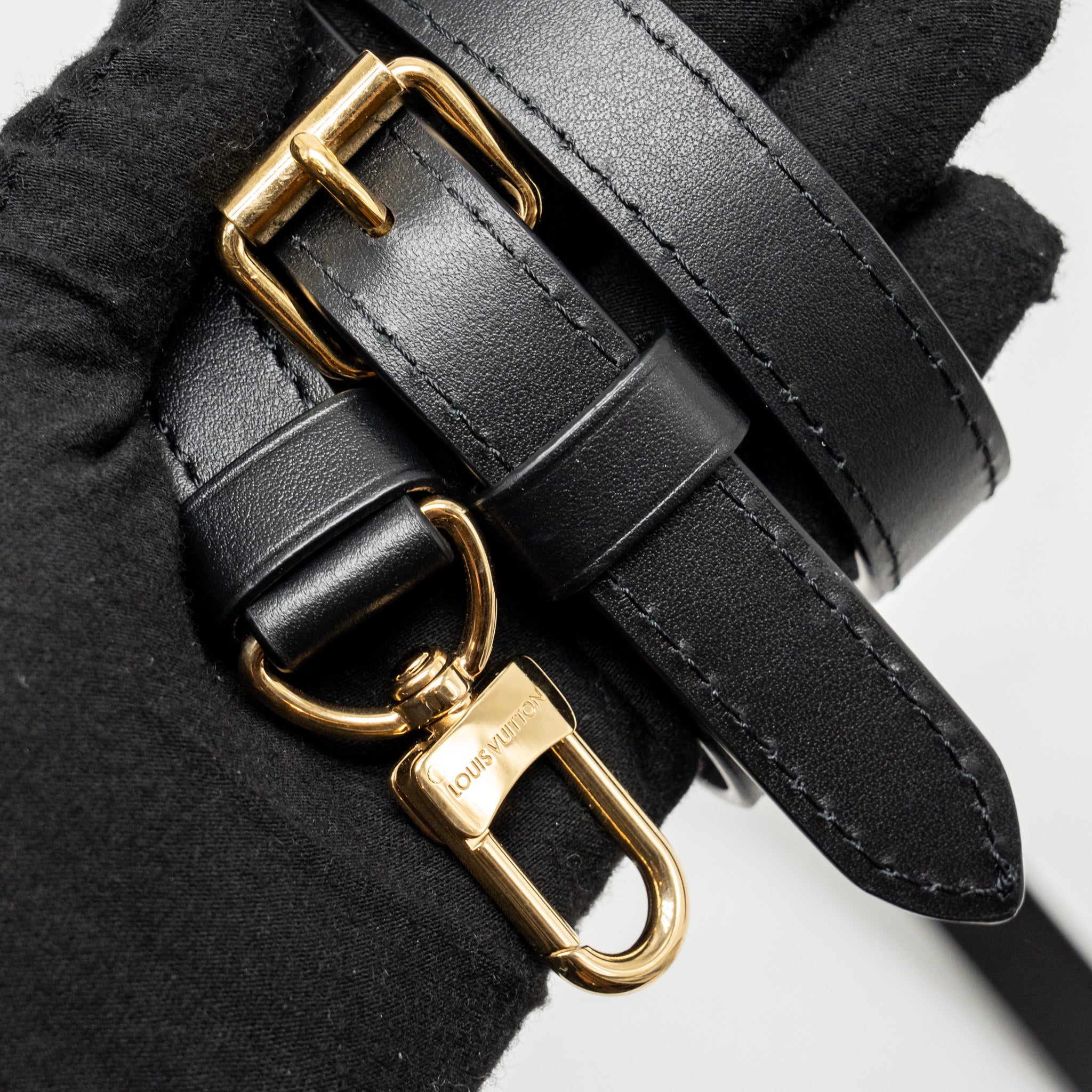 louis-vuitton-speedy-bandouliere-25-monogram-empreinte-leather-black-ghw