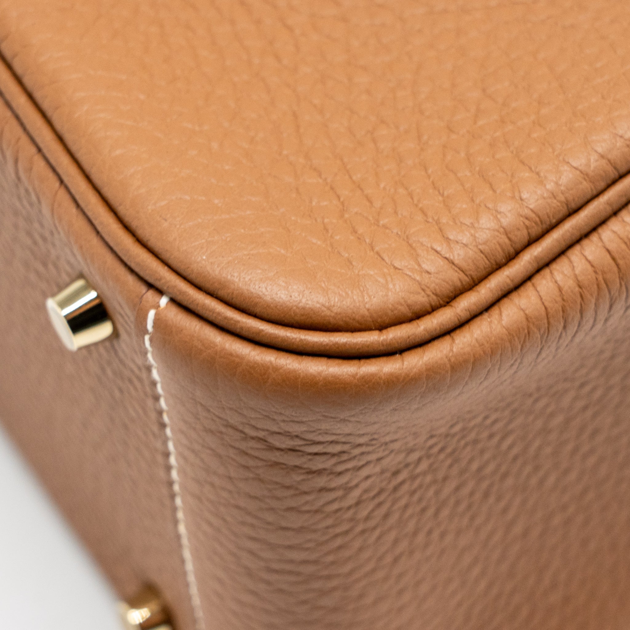 hermes-mini-lindy-ii-clemence-gold-ghw-stamp-k